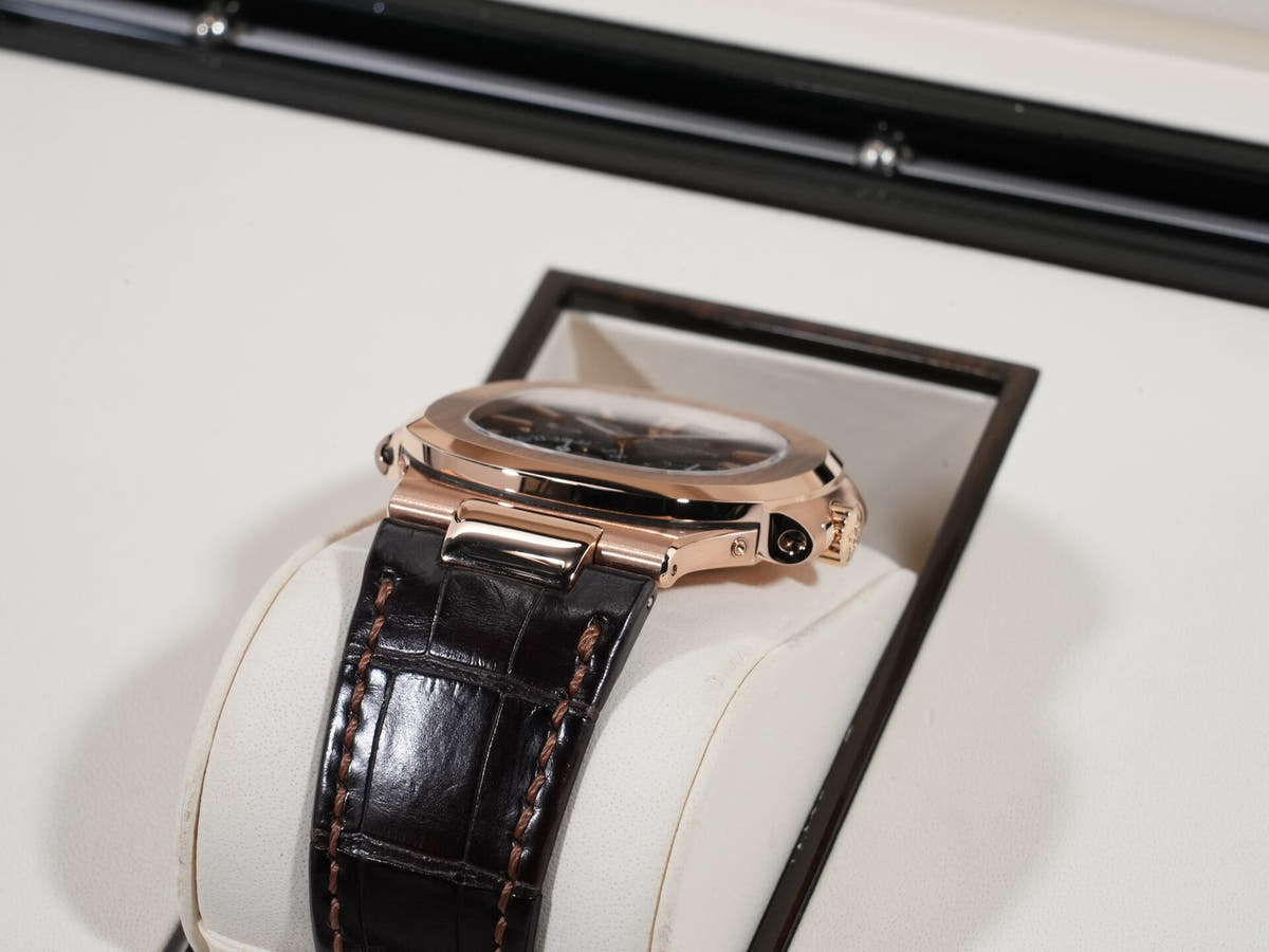 パテックフィリップ ノーチラス Ref.5712R-001 18KRG ブラック ブラウン文字盤 美中古 obtmbbgp