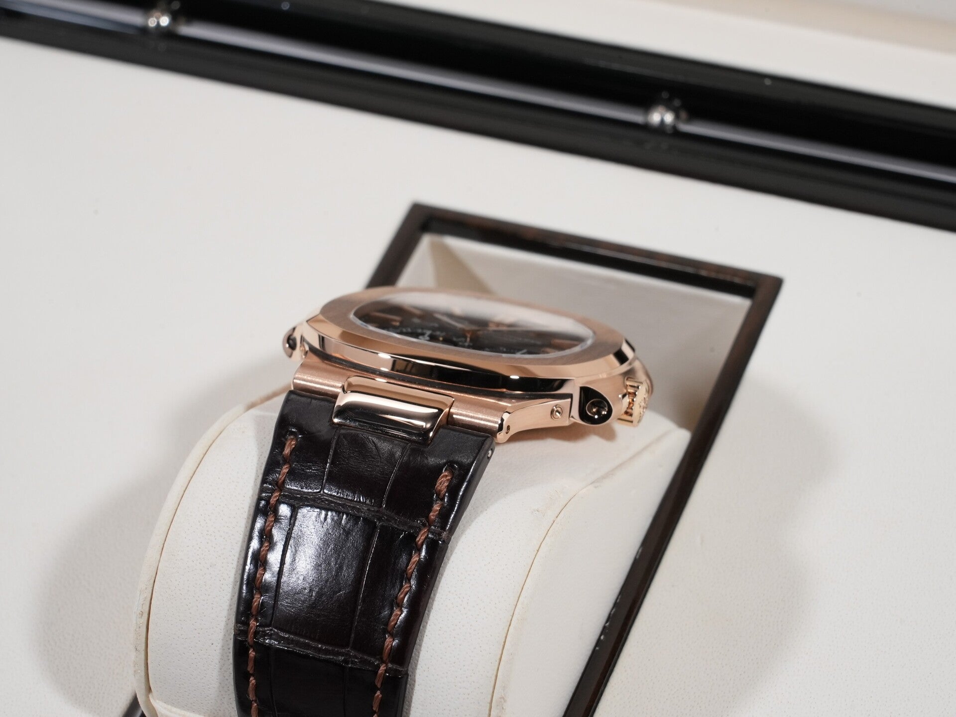 パテックフィリップ ノーチラス Ref.5712R-001 18KRG ブラック ブラウン文字盤 美中古 obtmbbgp