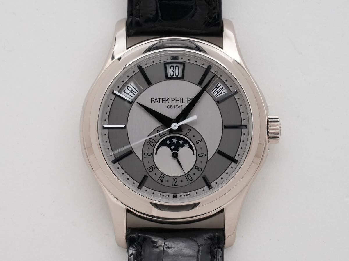 Patek Philippe Annual Calendar Ref.5205G-001 18KWG Silver Dial Used 23x5qmk7
