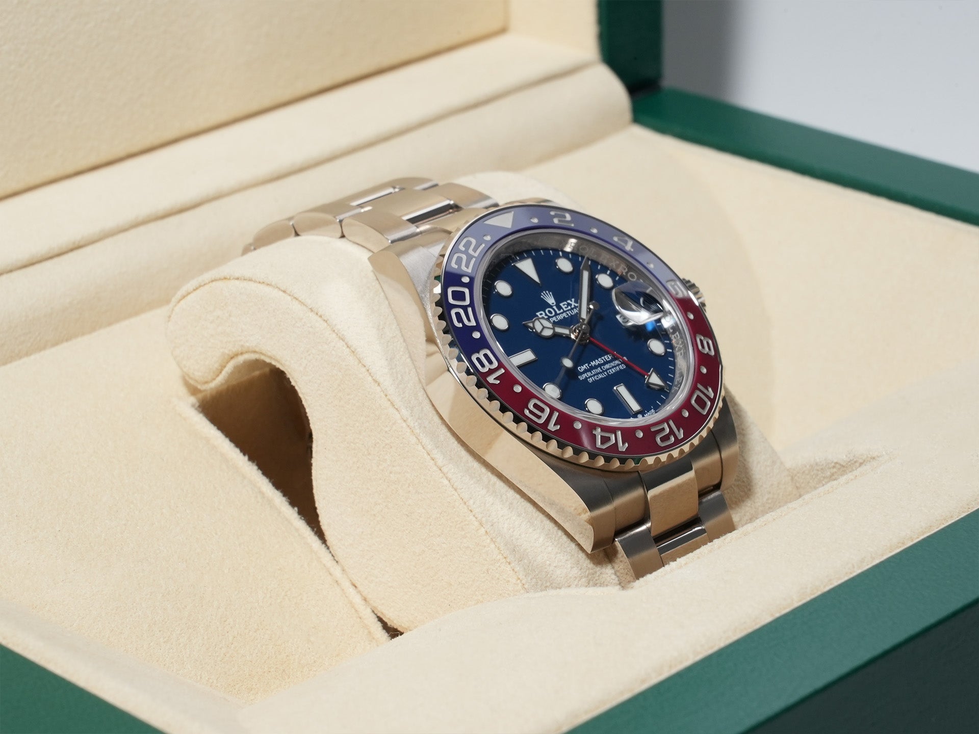 ロレックス GMTマスターII 126719BLRO ミッドナイトブルー