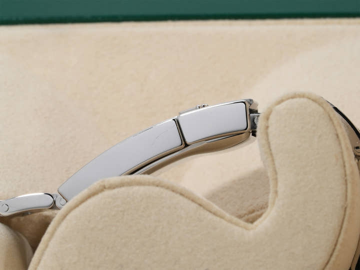 ロレックス デイトナ Ref.126500LN ステンレススチール ホワイト文字盤