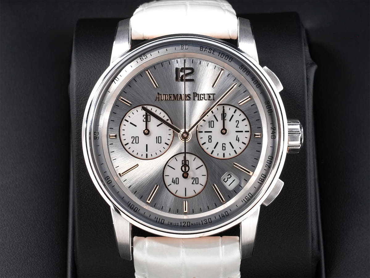 Audemars Piguet CODE 11.59 by Audemars Piguet Chronograph Ref.26393CR.OO.A008KB.01 WG/PG Silver Dial Good Condition Used kjwe6wgn