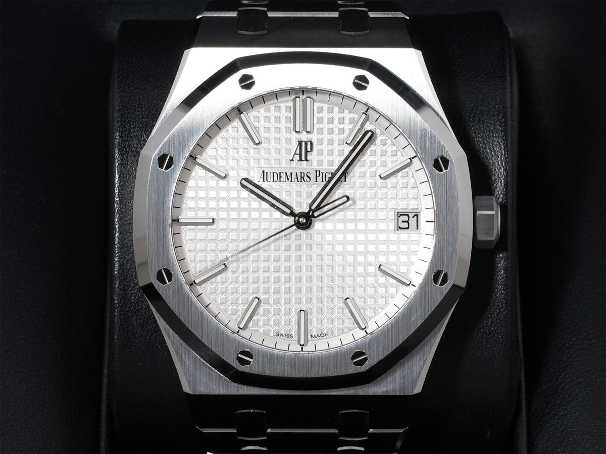 Audemars Piguet Royal Oak Ref.15500ST.OO.1220ST.04 SS Silver Dial Good Condition Pre-Owned dqo4vbsz