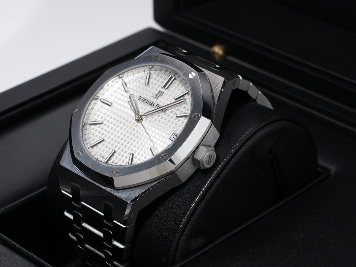 Audemars Piguet Royal Oak Ref.15500ST.OO.1220ST.04 SS Silver Dial Good Condition Pre-Owned dqo4vbsz