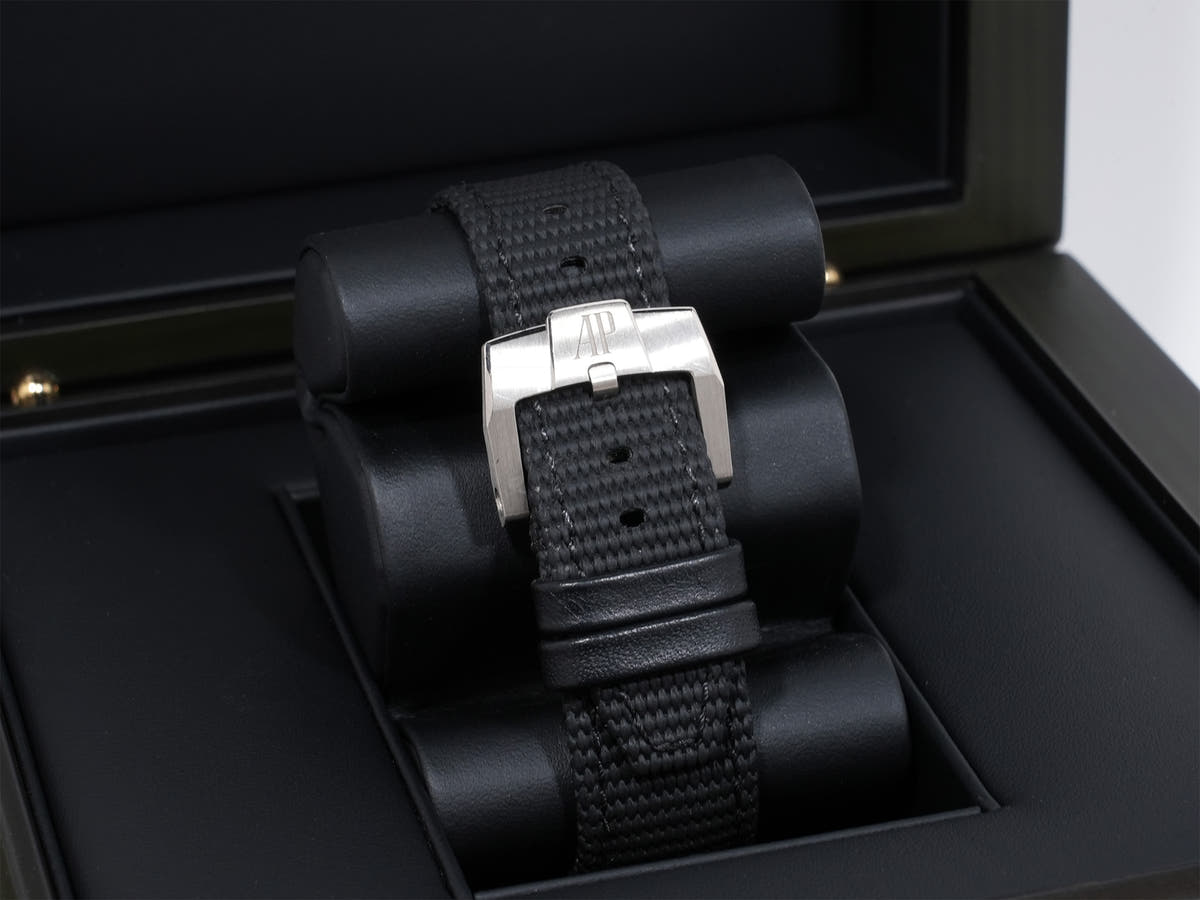 オーデマピゲ CODE 11.59 バイ オーデマ ピゲ クロノグラフ Ref.26393NB.OO.A002KB.01 WG/CE スモークグレー文字盤 中古 ghzxhz3q