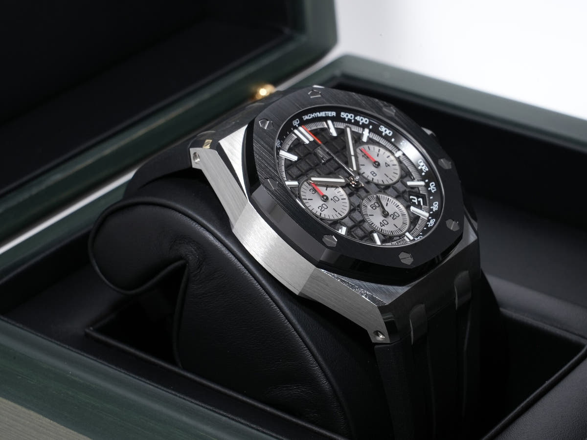 Audemars Piguet Royal Oak Offshore Chronograph Ref.26420SO.OO.A002CA.01 SS/CE Black Dial Used 4yu2u3pt