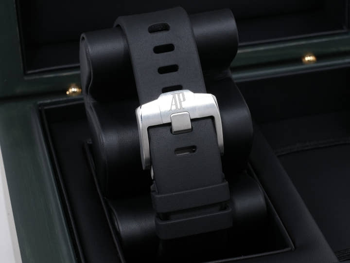 オーデマピゲ ロイヤルオーク オフショア クロノグラフ Ref.26420SO.OO.A002CA.01 ステンレススチール/ブラックセラミック ブラック文字盤