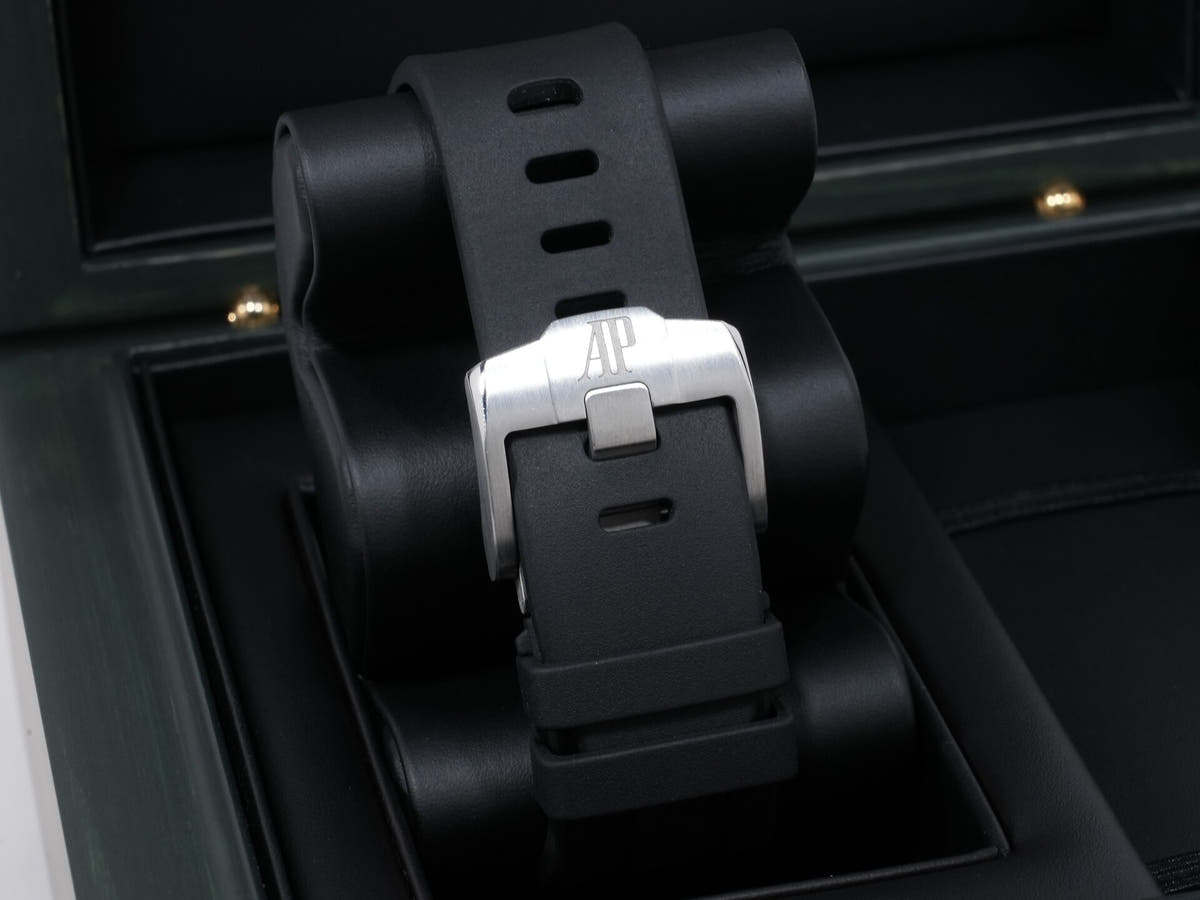 Audemars Piguet Royal Oak Offshore Chronograph Ref.26420SO.OO.A002CA.01 SS/CE Black Dial Used 4yu2u3pt