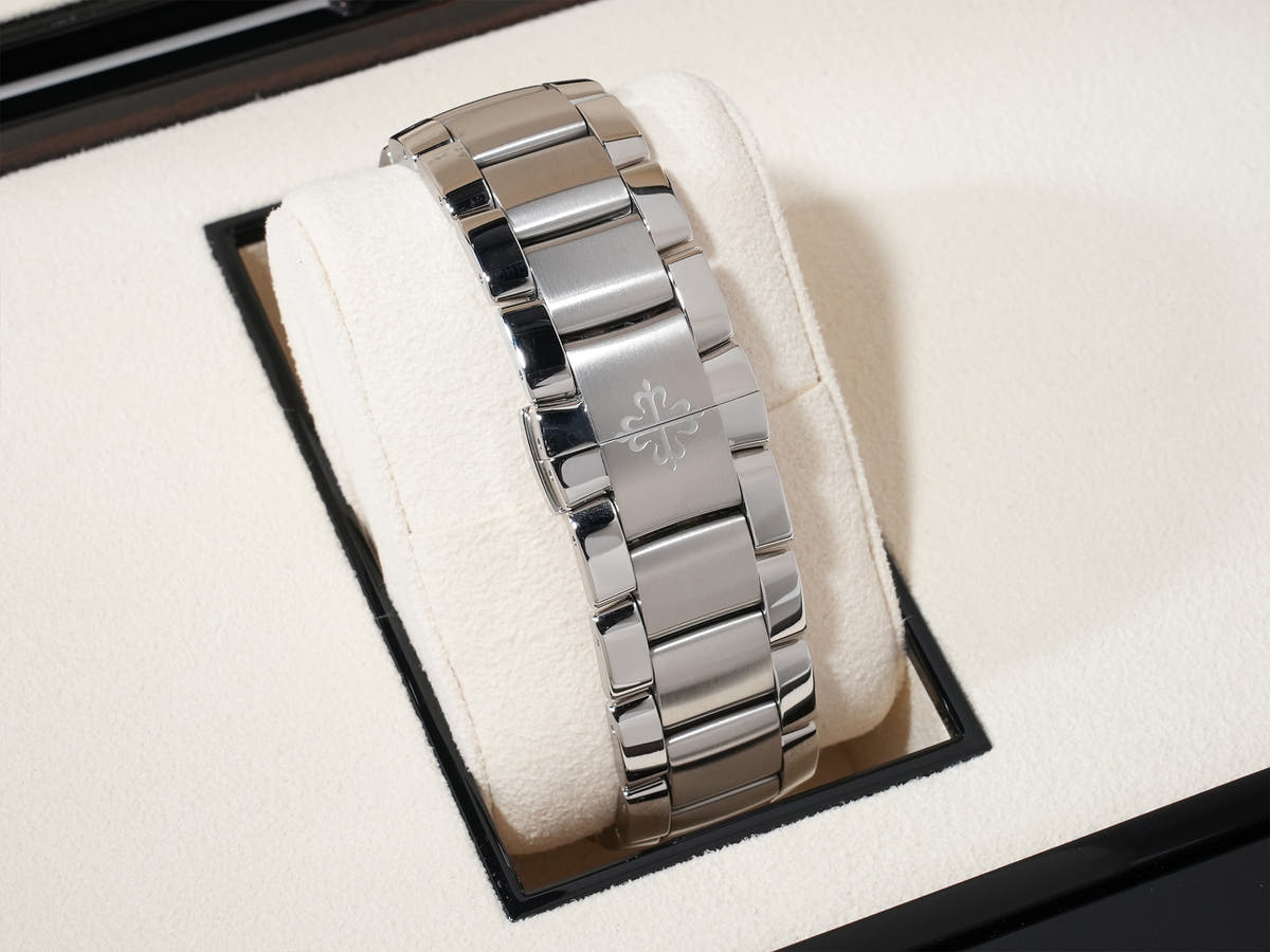 パテックフィリップ アクアノート エクストララージ Ref.5167/1A-001 SS ブラック文字盤 美中古 jbsdx352