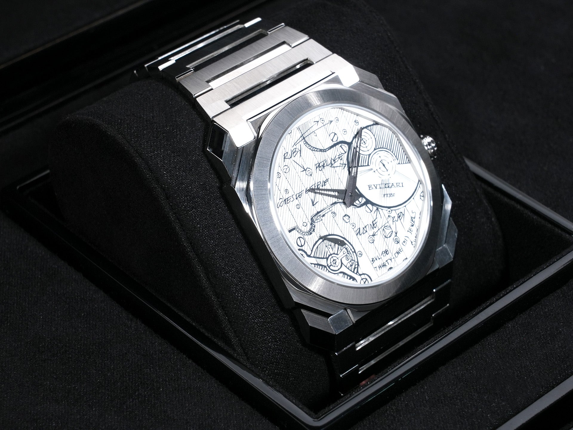 ブルガリ オクト フィニッシモ スケッチ Ref.104163 SS ホワイト文字盤 未使用 bnh5zuyv