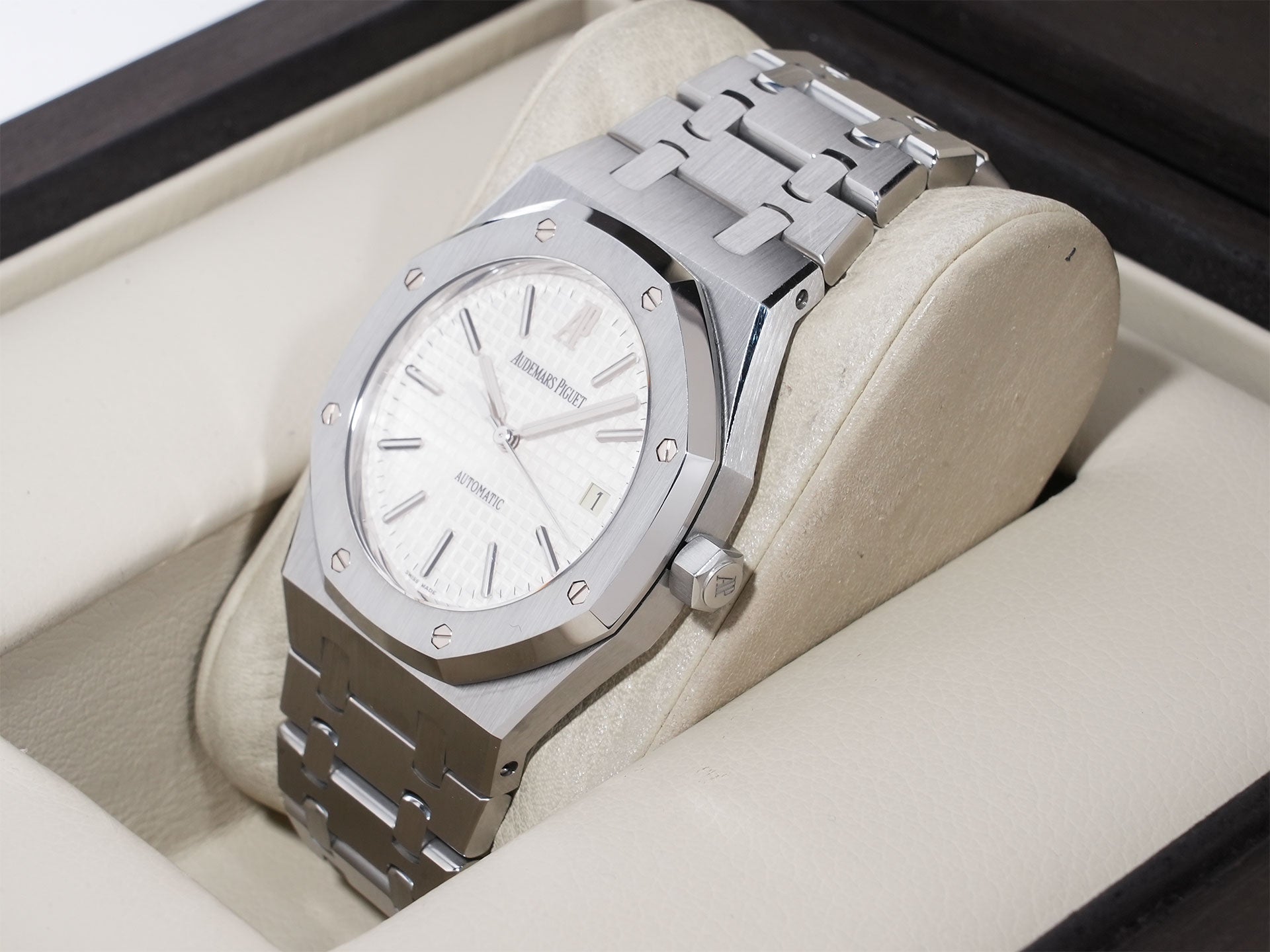 オーデマピゲ ロイヤルオーク Ref.15300ST.OO.1220ST.01 ステンレススチール シルバー文字盤