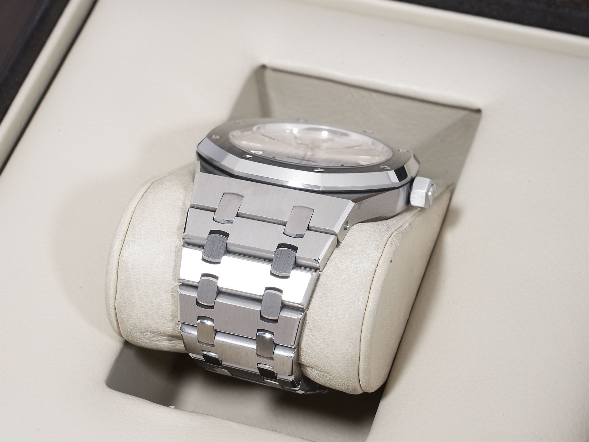 オーデマピゲ ロイヤルオーク Ref.15300ST.OO.1220ST.01 ステンレススチール シルバー文字盤