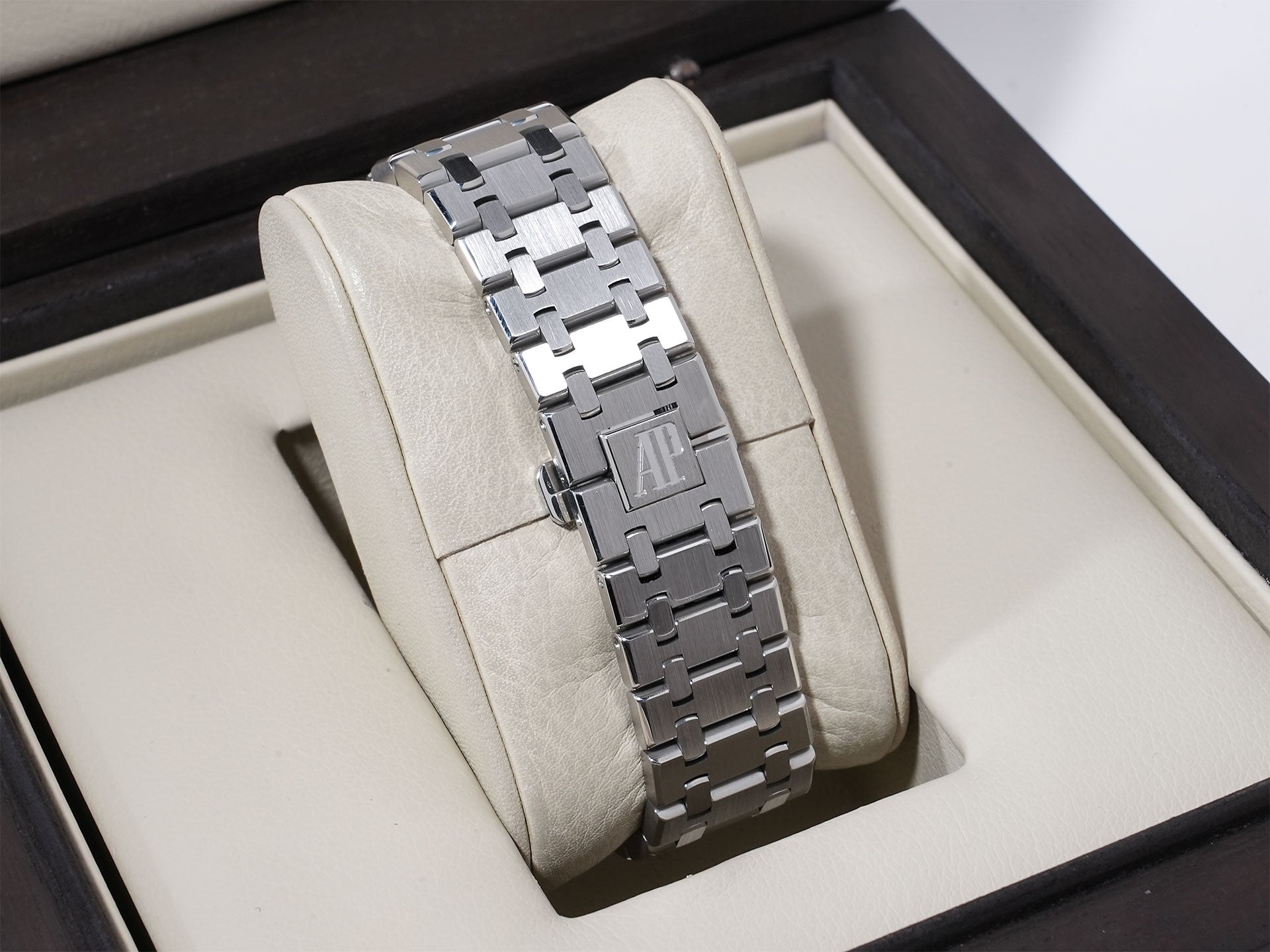 オーデマピゲ ロイヤルオーク Ref.15300ST.OO.1220ST.01 ステンレススチール シルバー文字盤