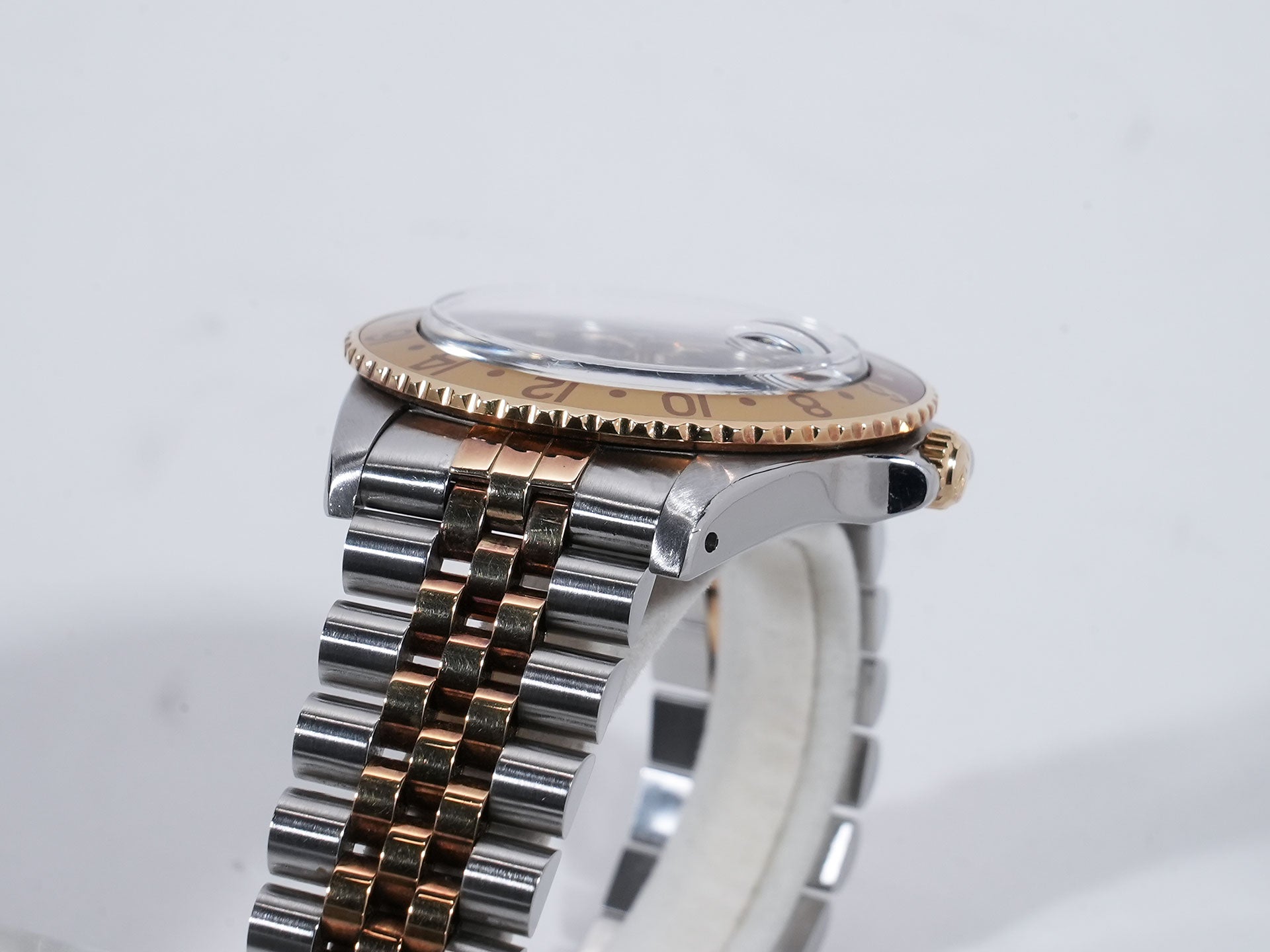 ロレックス GMTマスター Ref.1675/3 SS/YG ブラウン文字盤 ジュビリーブレスレット 中古 ikjqio3i