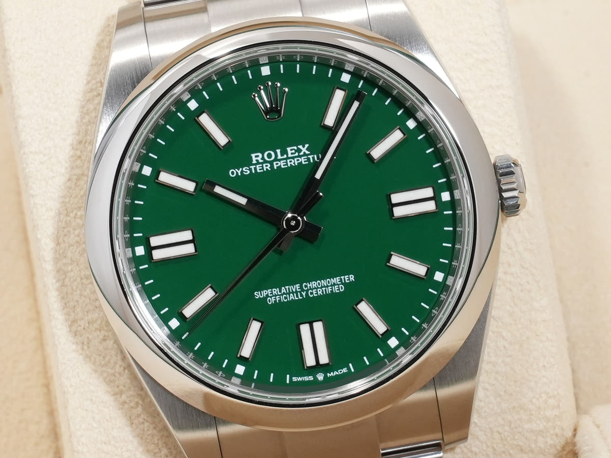 ロレックス オイスターパーペチュアル41 Ref.124300 SS グリーン文字盤 中古 up6zdzq2
