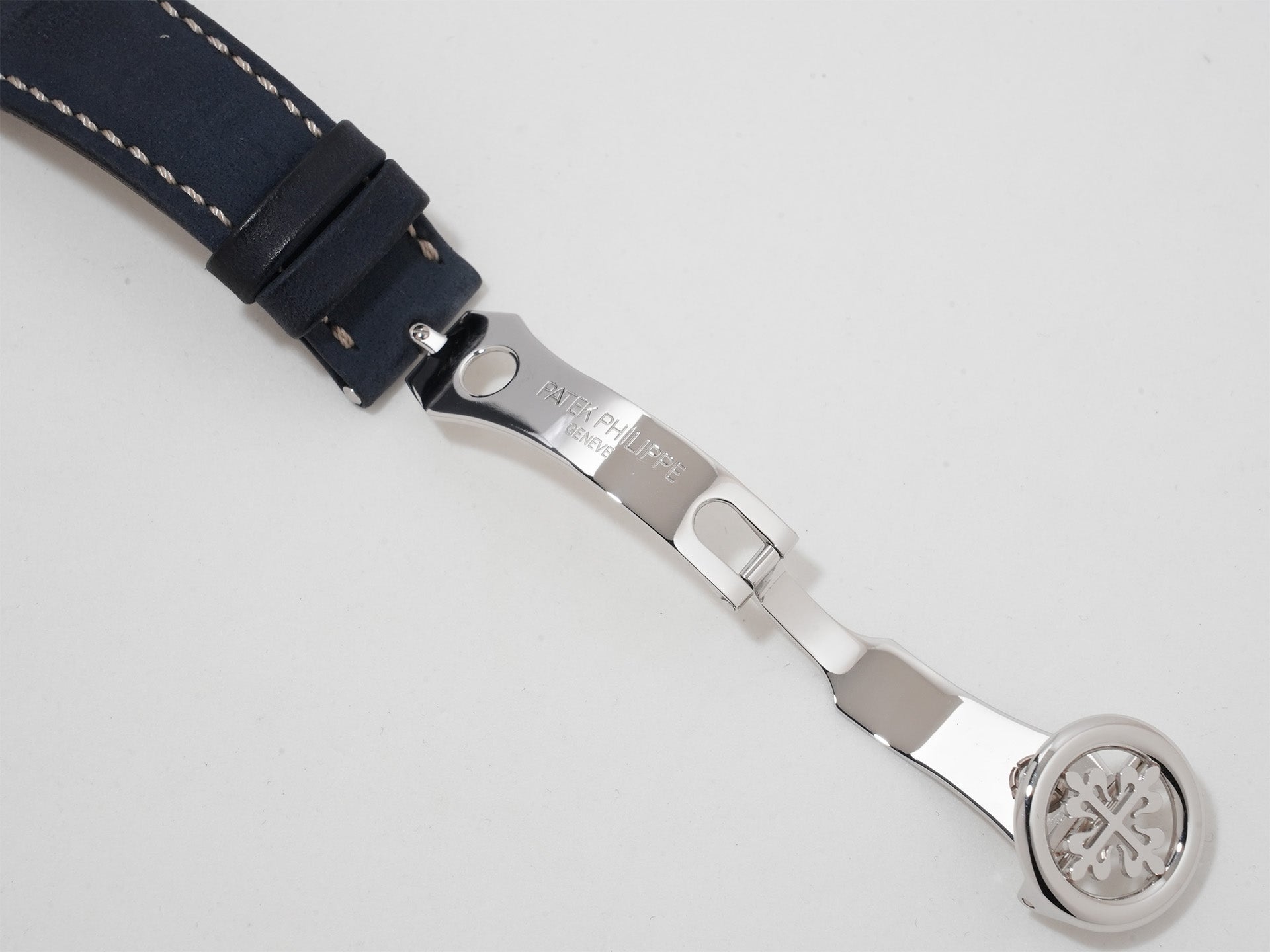 Patek Philippe Complications World Time Ref.5230P-001 PT Blue Dial Good Condition Unngb3gu