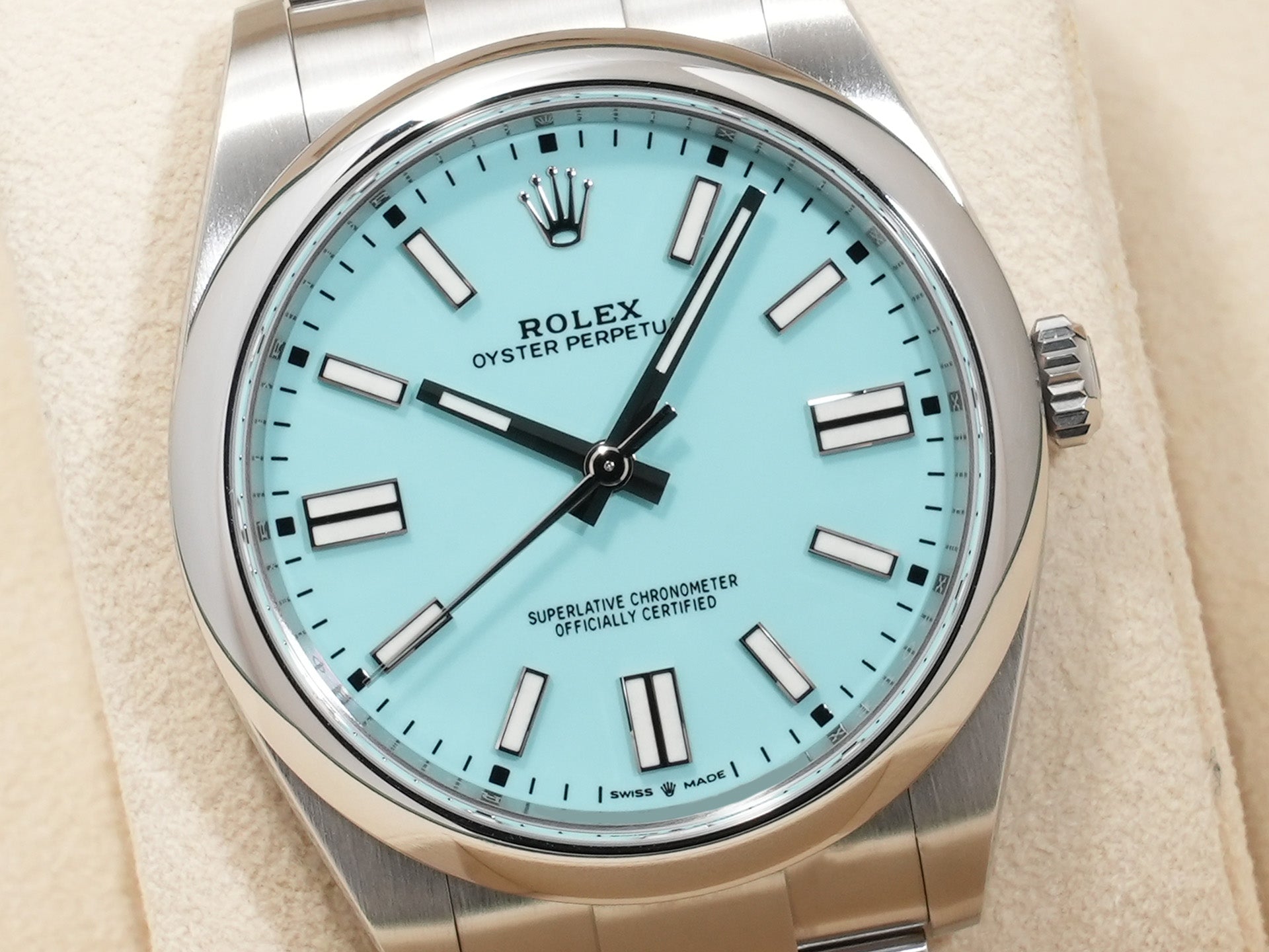 Rolex Oyster Perpetual 41 Ref.124300 SS Turquoise Dial Used n6ihq6rm