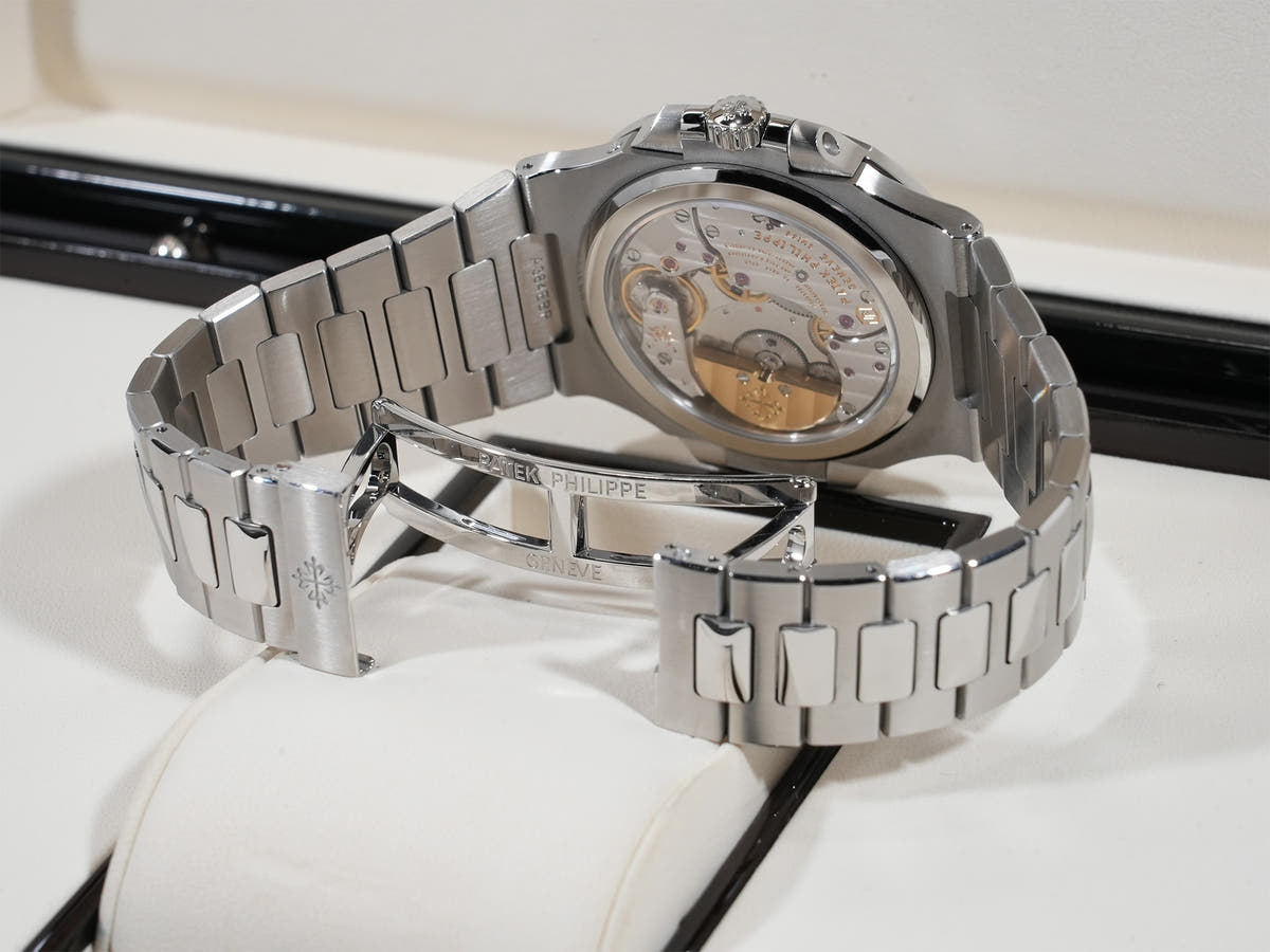 パテックフィリップ ノーチラス プチコンプリケーション Ref.5712/1A-001 SS ブルー文字盤 中古 erzjpn2i