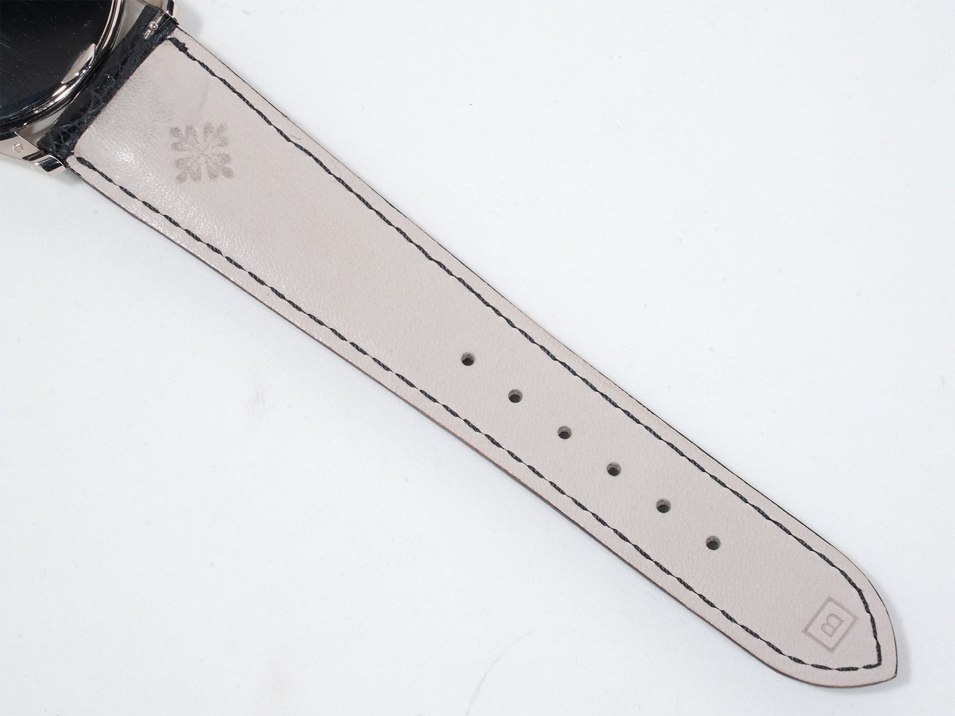 Patek Philippe Calatrava Ref.5196G-001 18KWG Silver Dial Good Condition artmsehg