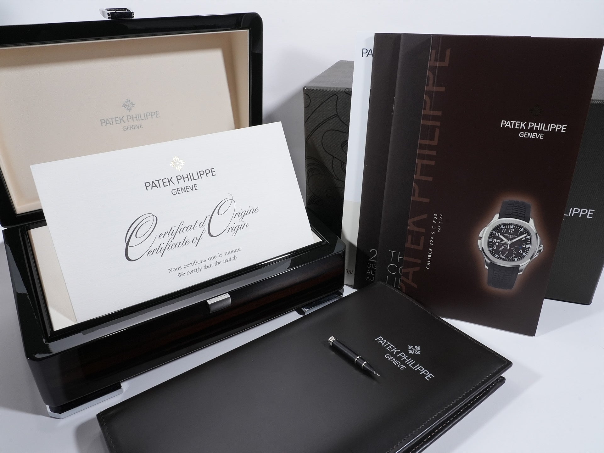 パテックフィリップ アクアノート トラベルタイム Ref.5164A-001 SS ブラック文字盤 中古 5ptaiozb