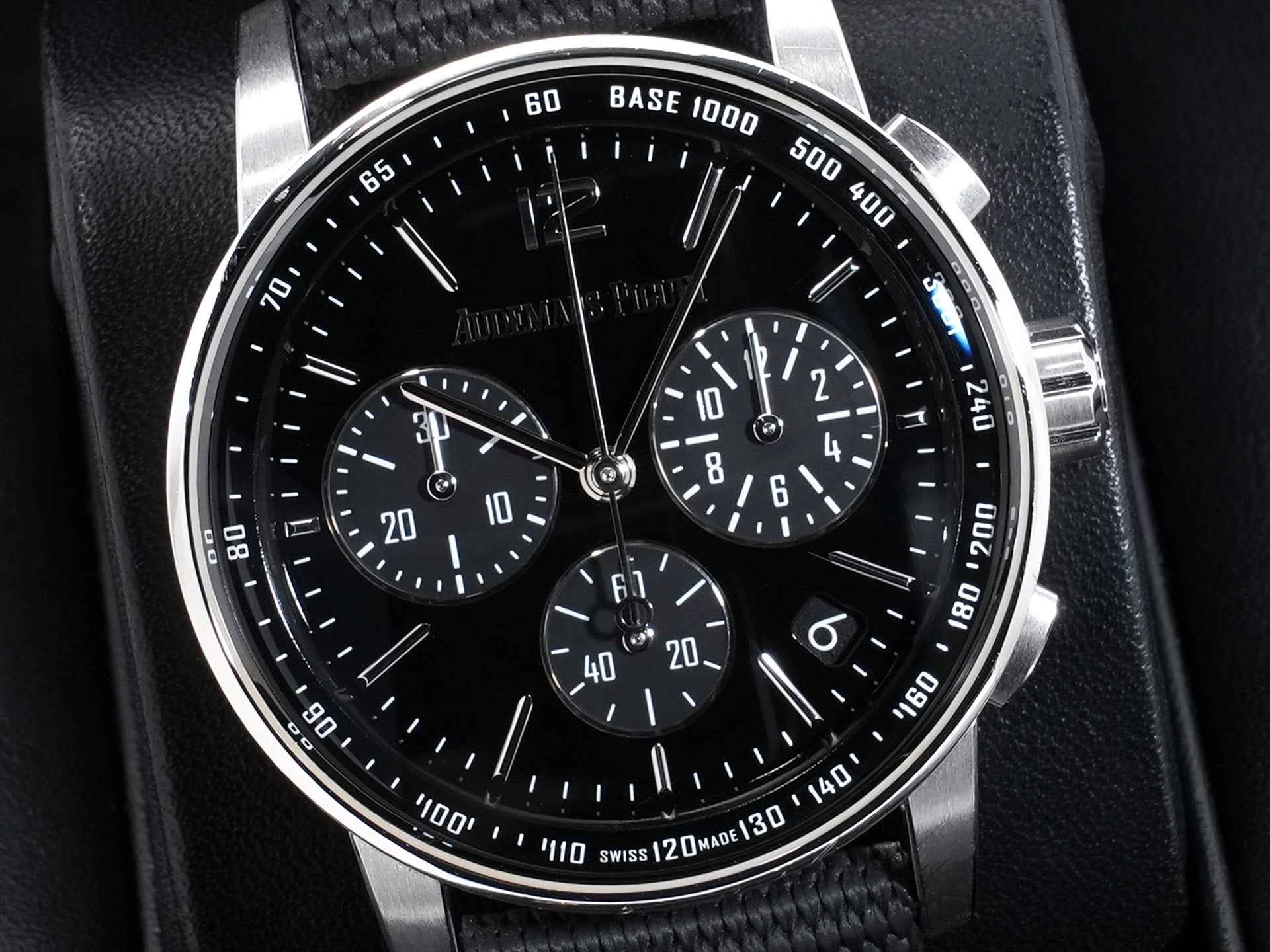Audemars Piguet CODE 11.59 by Audemars Piguet Chronograph Ref.26393BC.OO.A002CR.01 18KWG Black lacquer dial Used egx9rybw