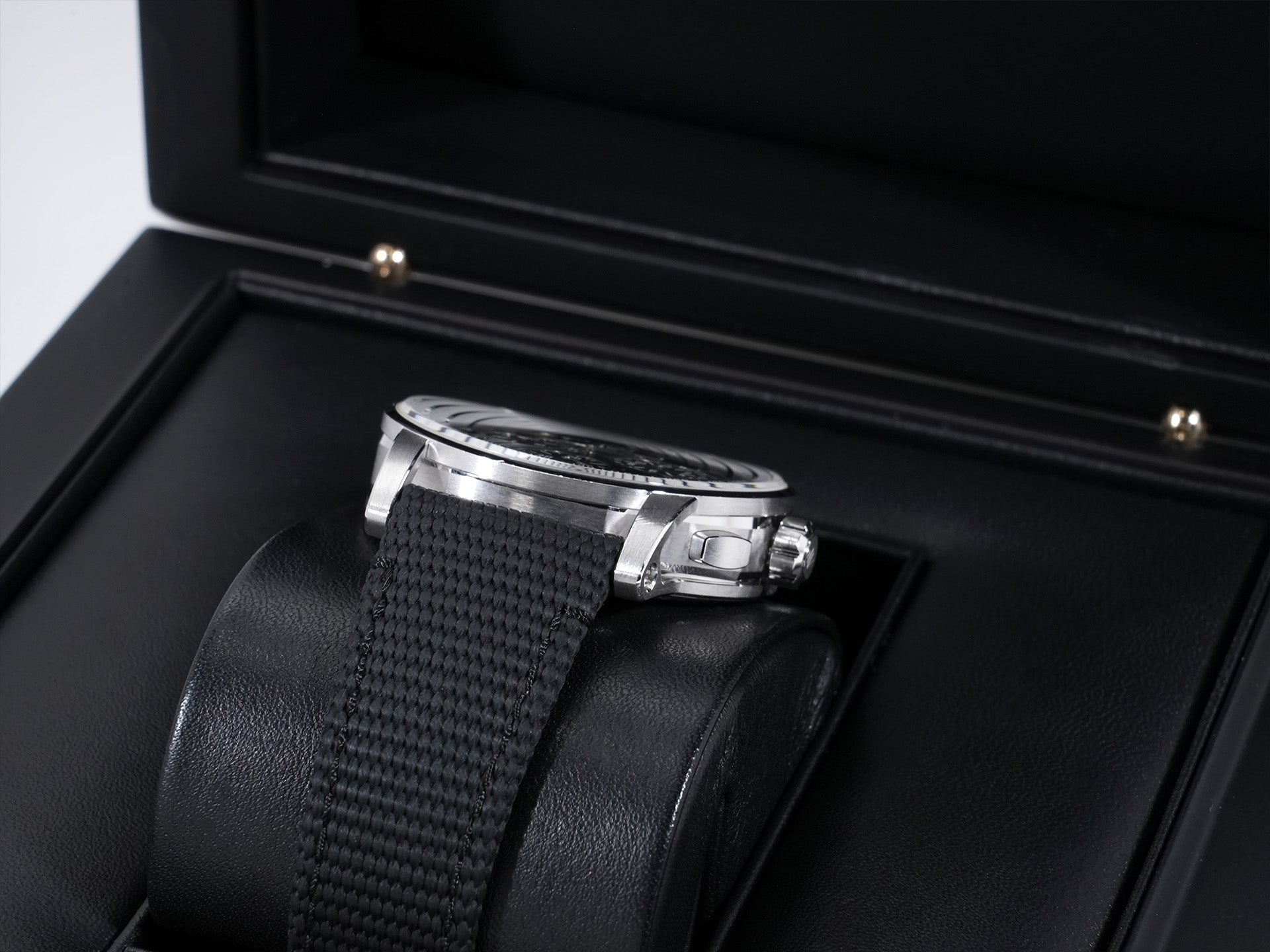Audemars Piguet CODE 11.59 by Audemars Piguet Chronograph Ref.26393BC.OO.A002CR.01 18KWG Black lacquer dial Used egx9rybw