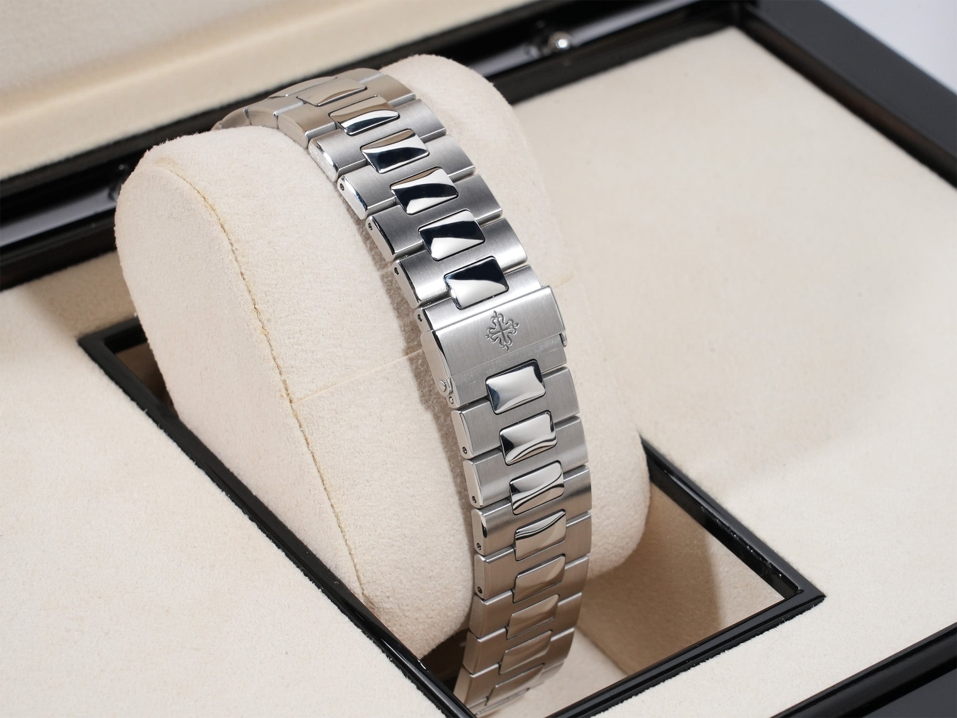 パテックフィリップ ノーチラス アニュアルカレンダー ムーンフェイズ Ref.5726/1A-014 SS ブルー、ブラックグラデーション文字盤 美品 9z9z9z9z