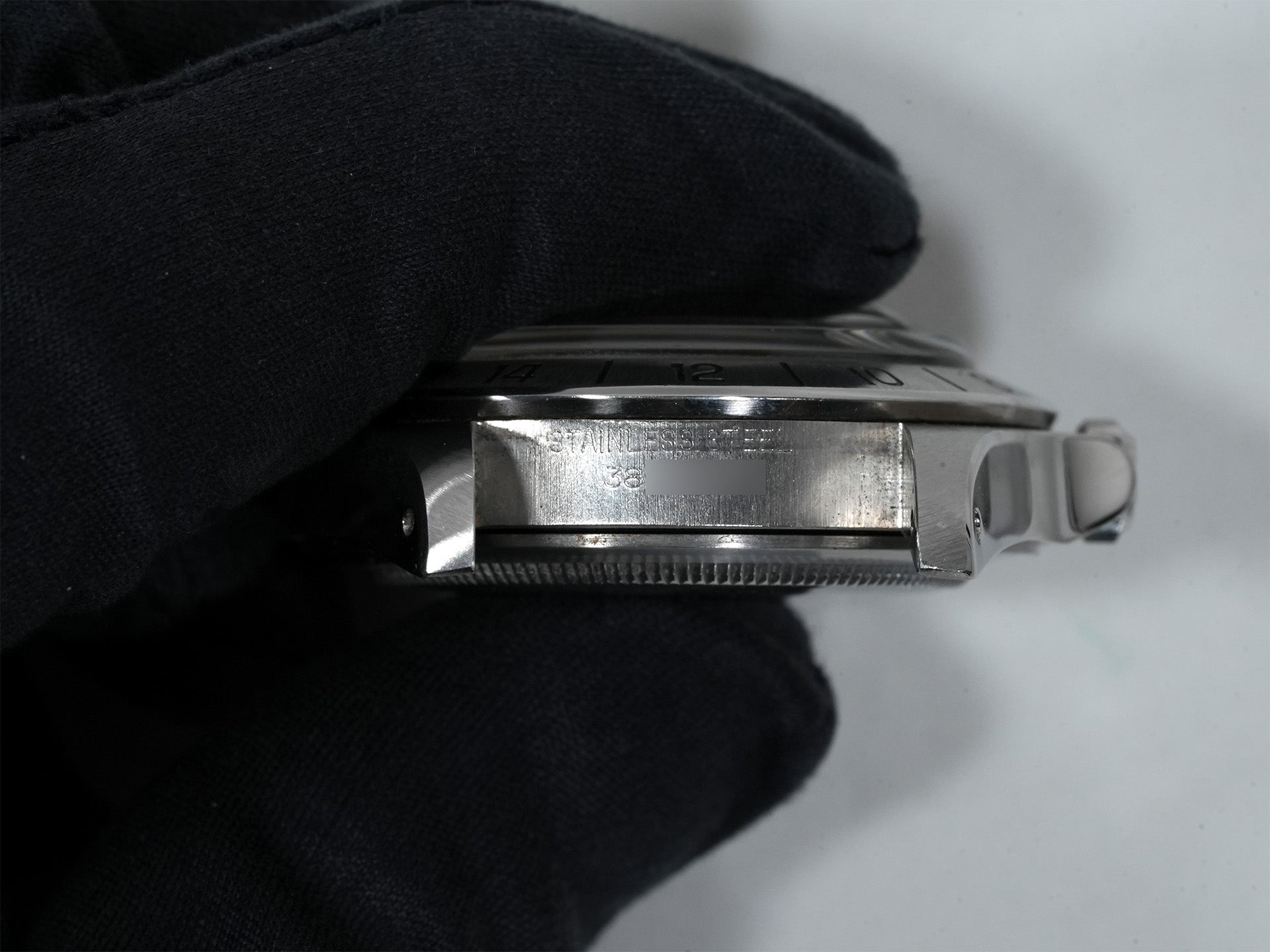 ロレックス エクスプローラーII Ref.1655 SS ブラック文字盤 中古 3fg5m5vt