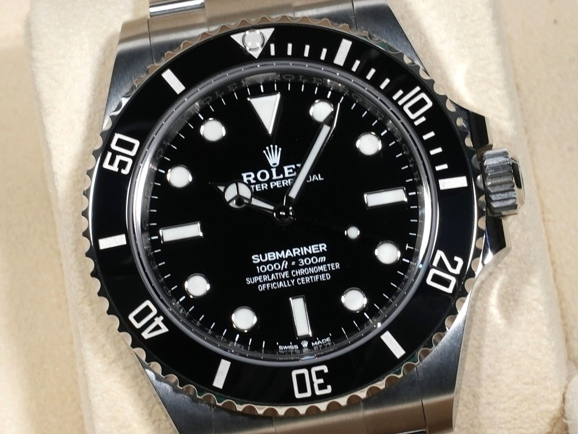 Rolex Submariner No Date Ref.124060 SS Black Dial Good Condition Used chp5pa5e