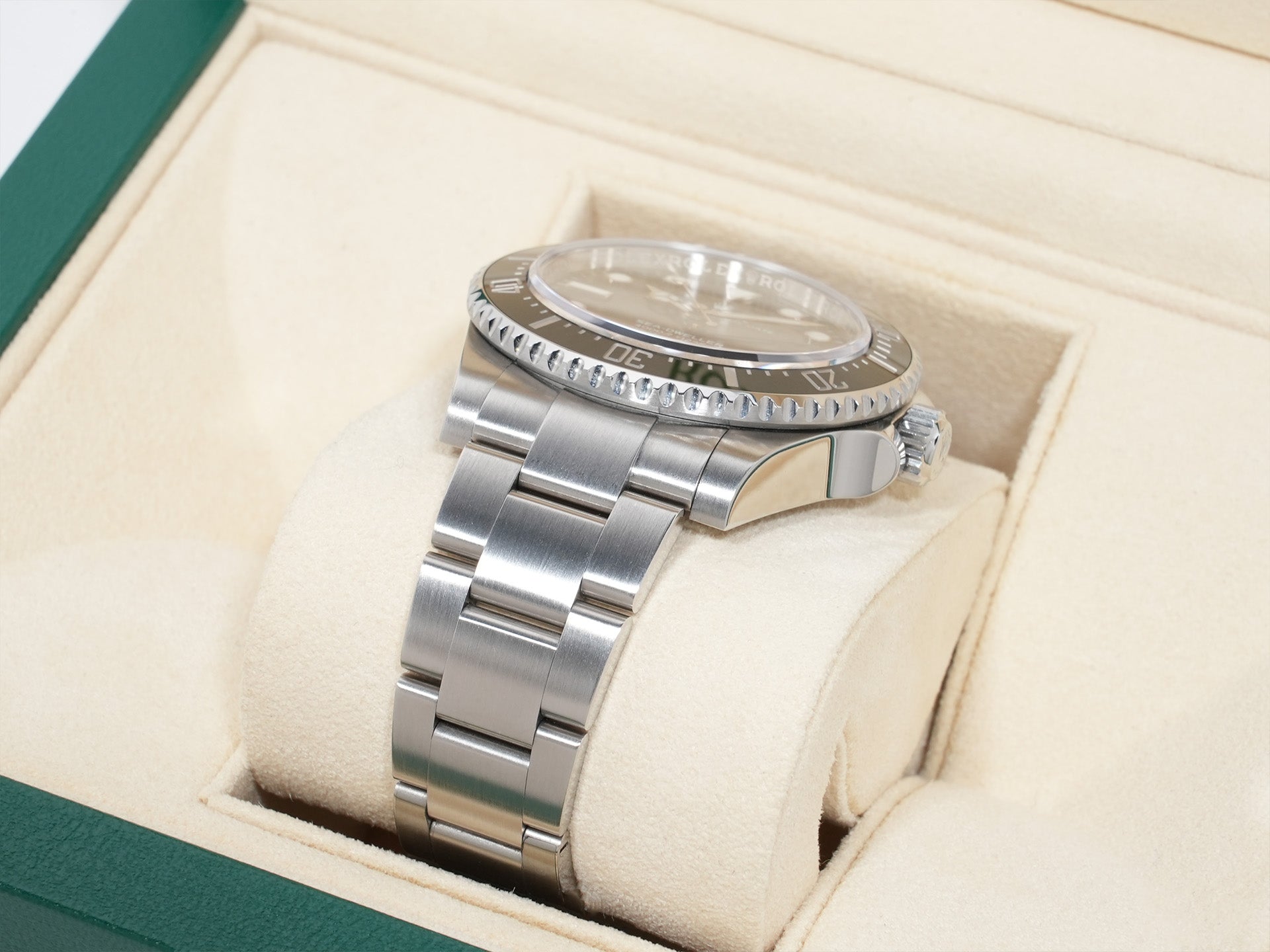 ロレックス シードゥエラー 4000 Ref.116600 SS ブラック文字盤 中古 2dkaac2a