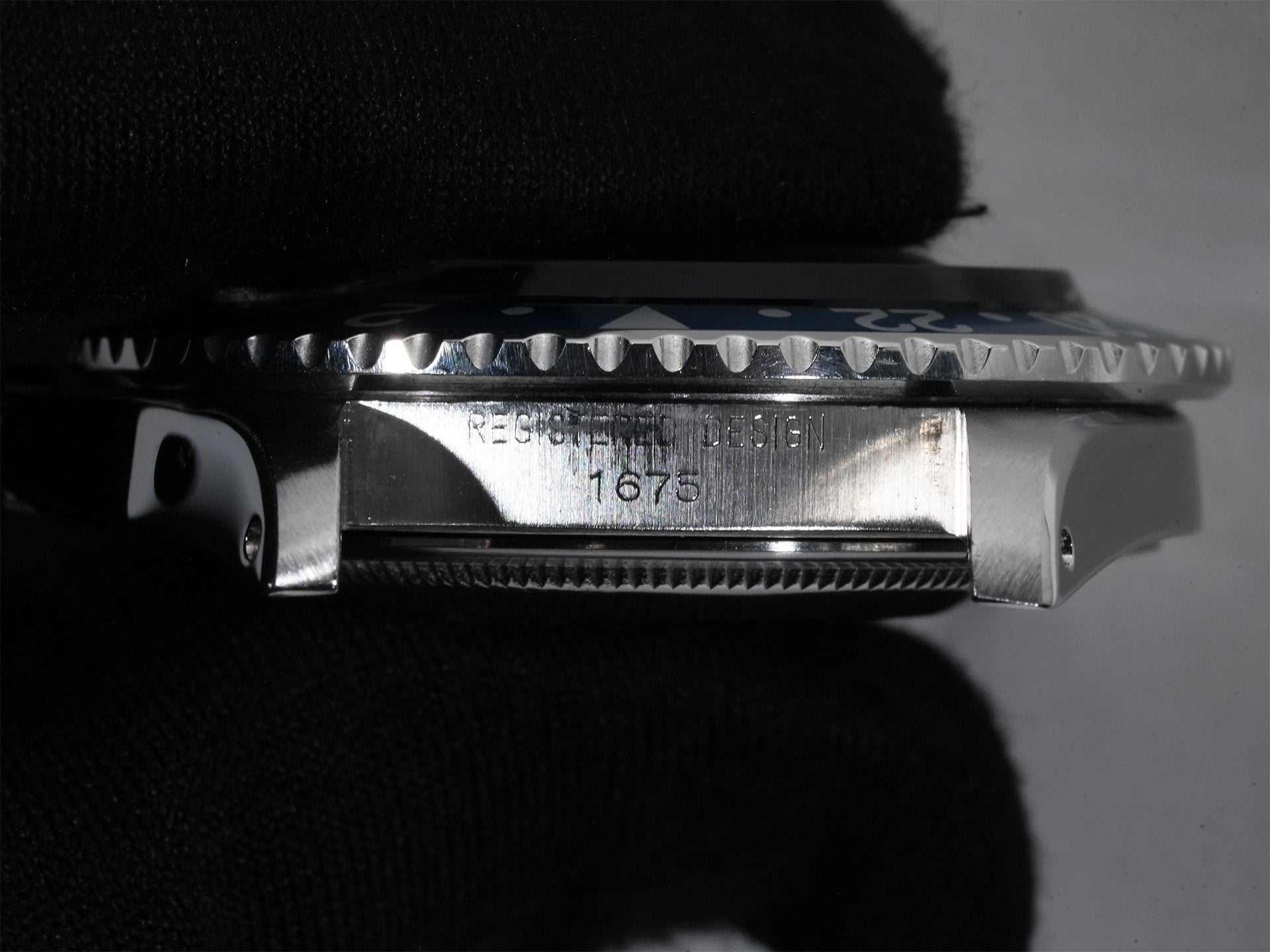 ロレックス GMTマスター Ref.1675 SS ブラック文字盤 中古 f5zmiwto