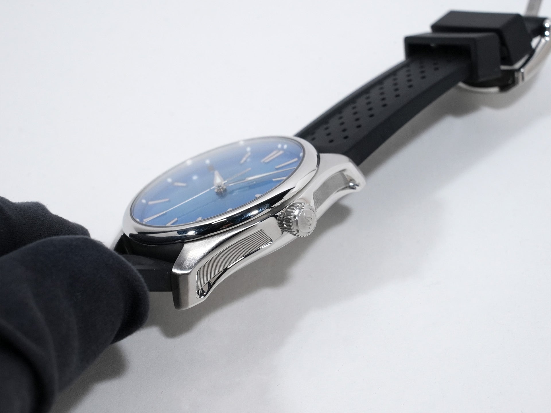 H.モーザー パイオニア センターセコンド Ref.3200-1217 SS アークティックブルー文字盤 美中古 s9qxrwde