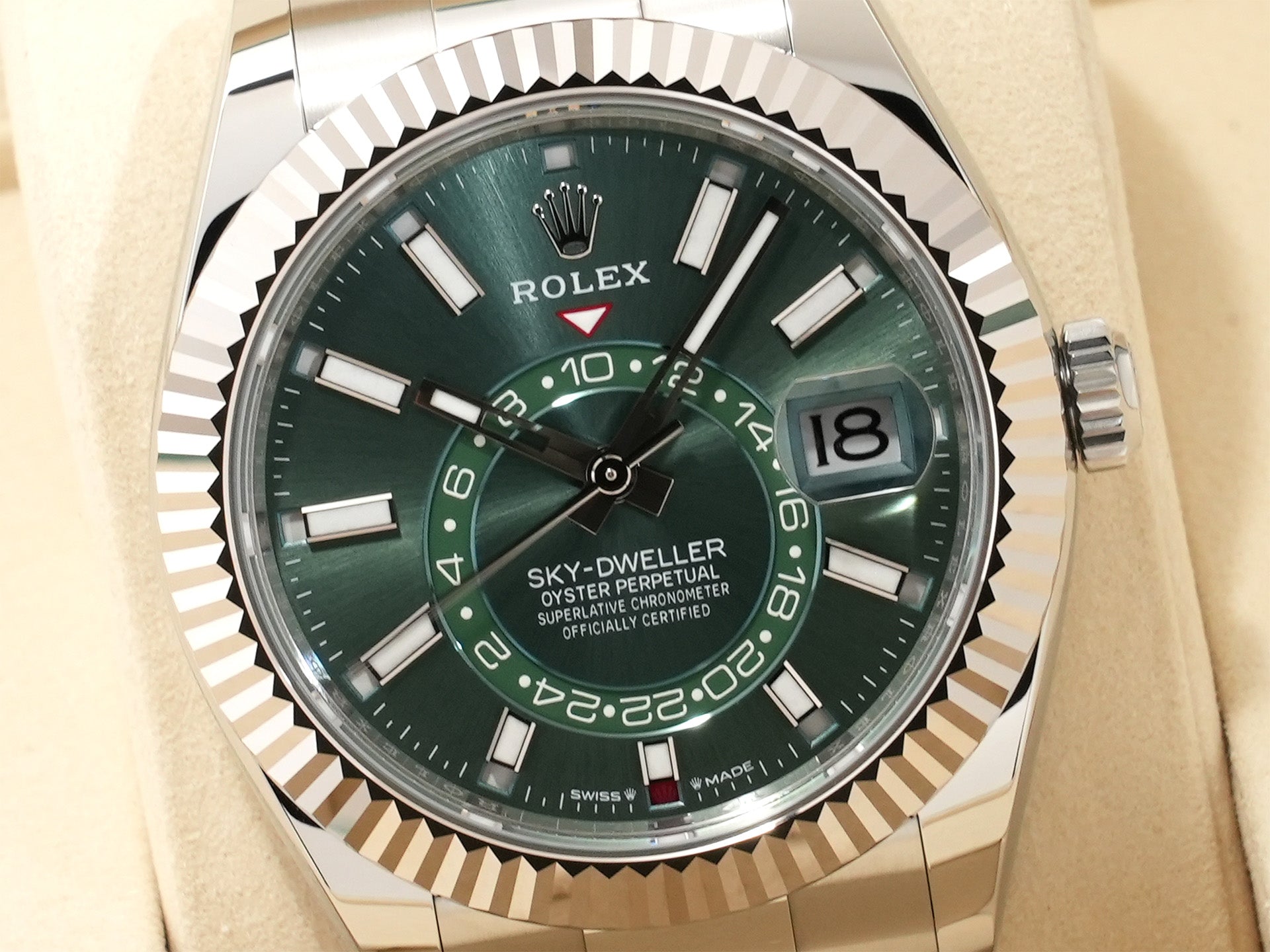 ロレックス スカイドゥエラー Ref.336934 SS/WG ミントグリーン文字盤 オイスターブレスレット 未使用 vqgzg8my