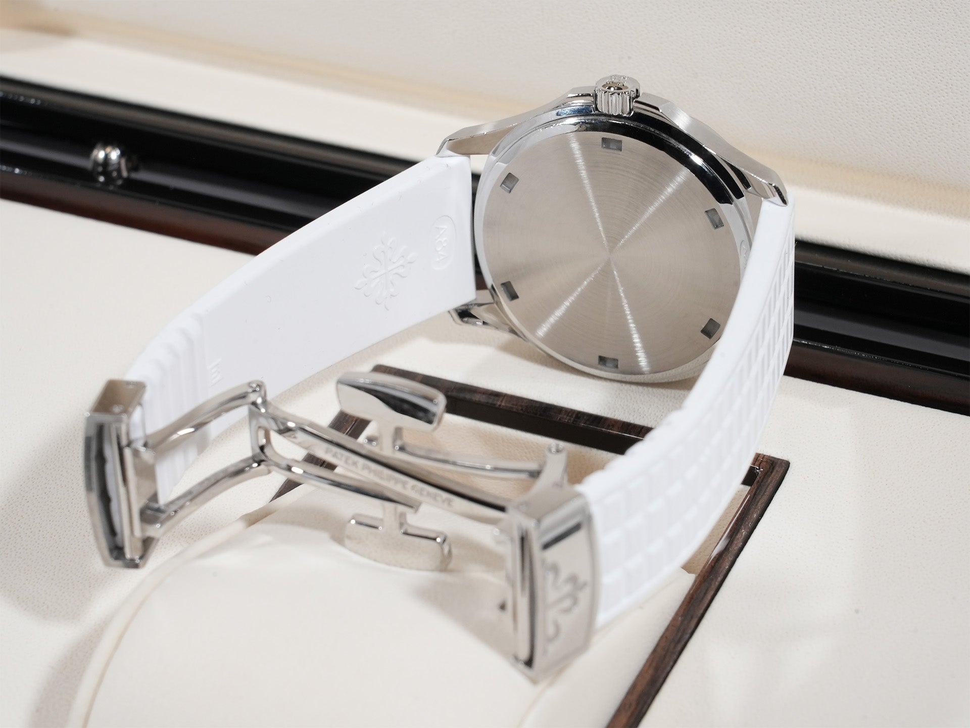 パテックフィリップ アクアノート ルーチェ Ref.5067A-011 SS ホワイト文字盤 中古 coscvjw8