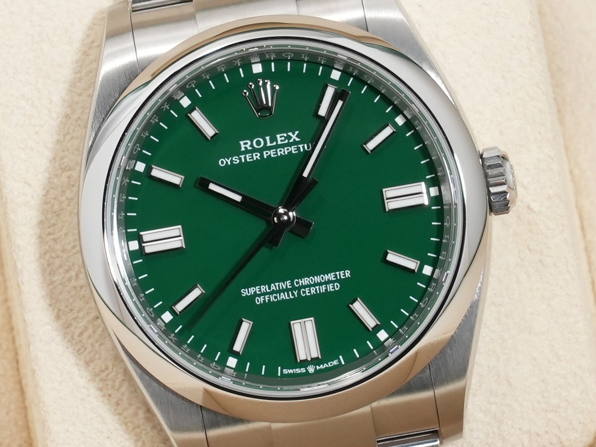ロレックス オイスターパーペチュアル36 Ref.126000 SS グリーン文字盤 未使用 6xfdgxiv