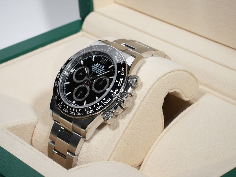 ロレックス デイトナ Ref.126500LN SS ブラック文字盤 未使用 72r7hq8w