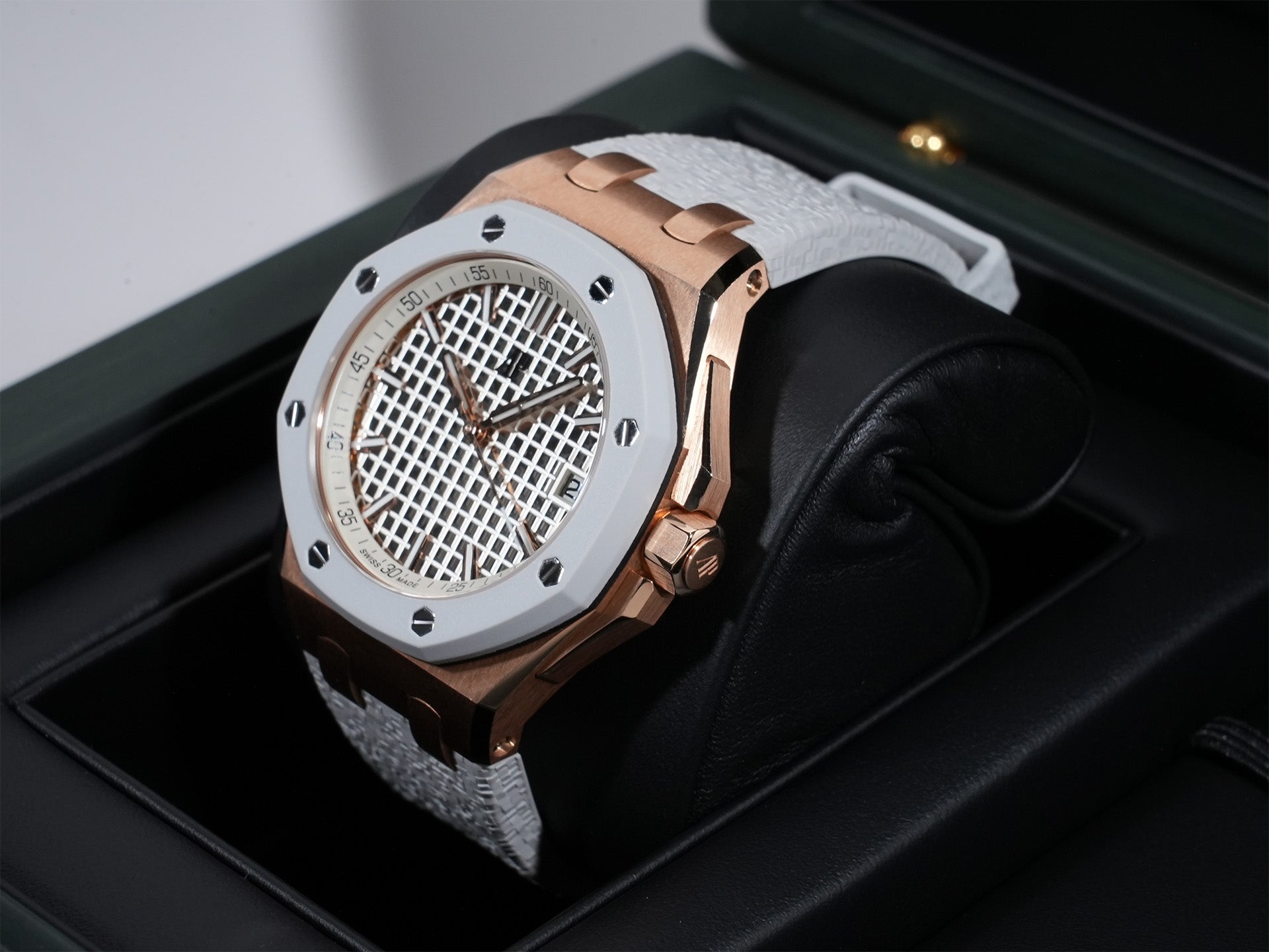 Audemars Piguet Royal Oak Offshore Ref.77605OK.OO.A101CA.01 18KPG Ivory Dial Good Condition oyni5oyd