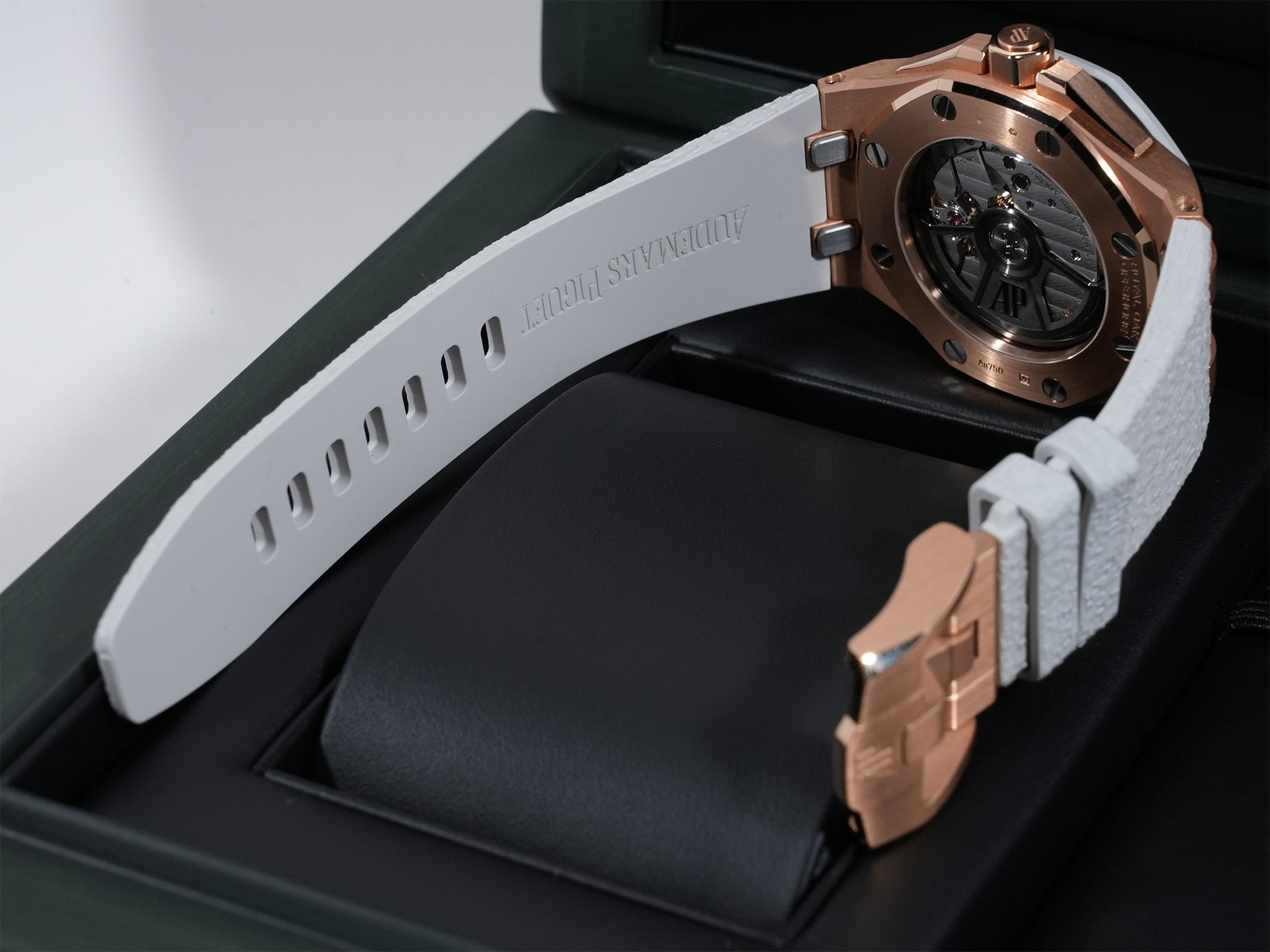 Audemars Piguet Royal Oak Offshore Ref.77605OK.OO.A101CA.01 18KPG Ivory Dial Good Condition oyni5oyd