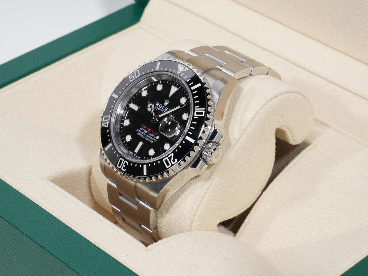 ロレックス シードゥエラー Ref.126600 SS ブラック文字盤 美品 va7nbira