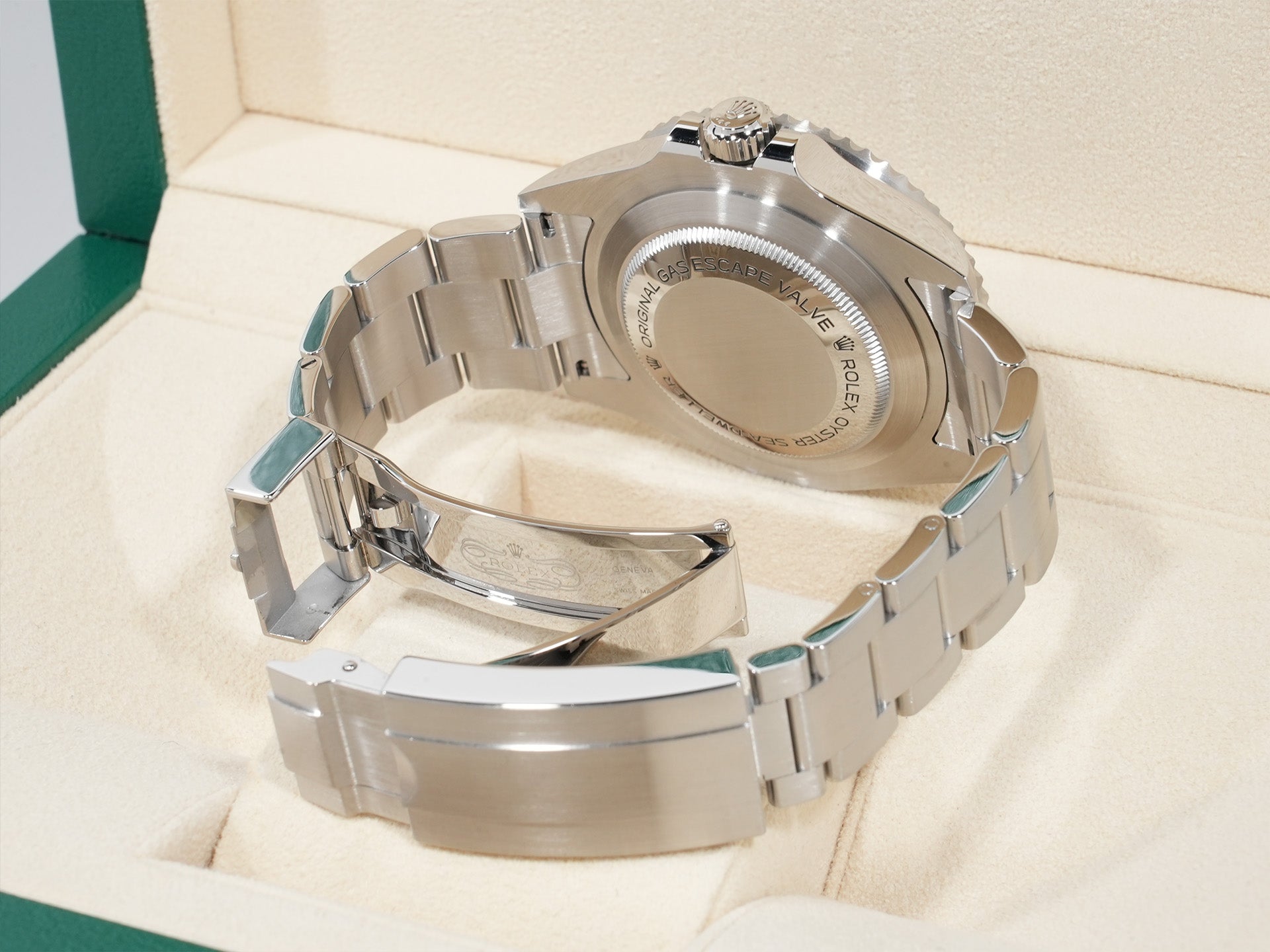 ロレックス シードゥエラー Ref.126600 SS ブラック文字盤 美品 va7nbira