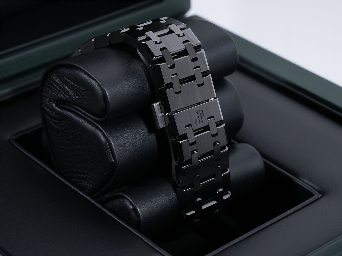 オーデマピゲ ロイヤルオーク クロノグラフ Ref.26240CE.OO.1225CE.02 BLACK CERAMIC ブラック文字盤 未使用 iwkrbd6w