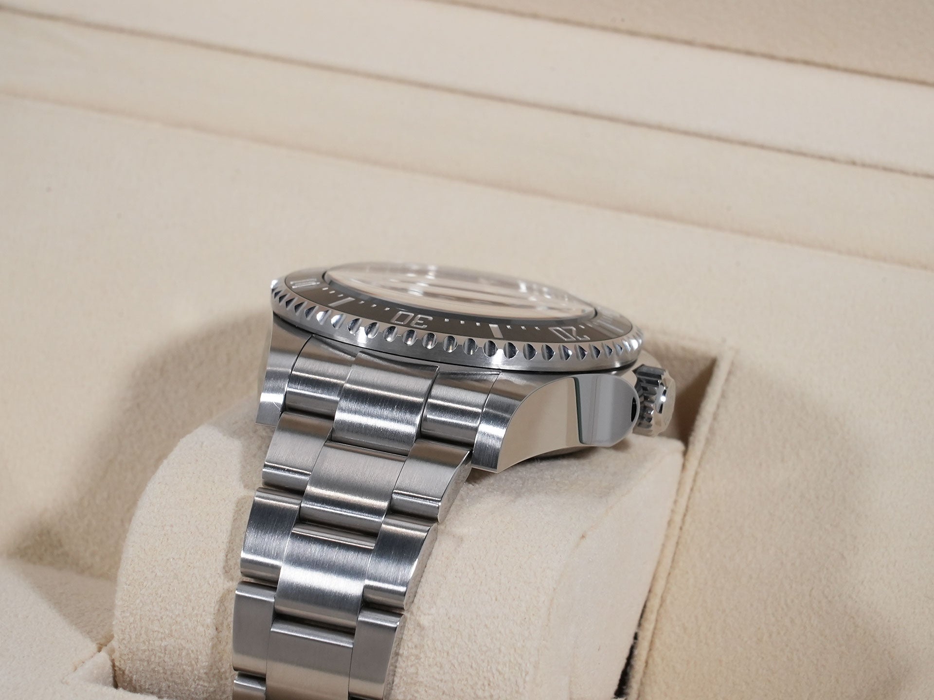 ロレックス シードゥエラー ディープシー Ref.136660 SS D-BLUE文字盤 美品 e3wa9aod