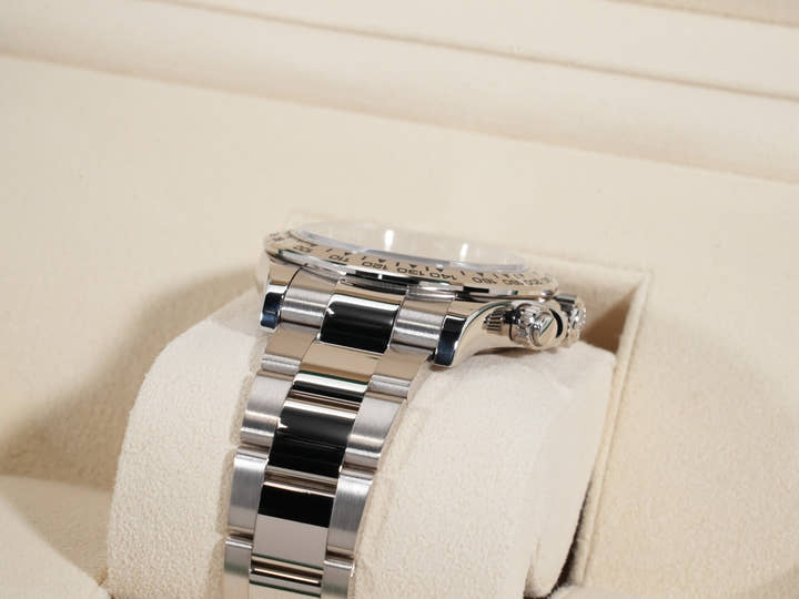 Rolex Daytona Ref. 126509 White Gold Steel x Bright Black Dial