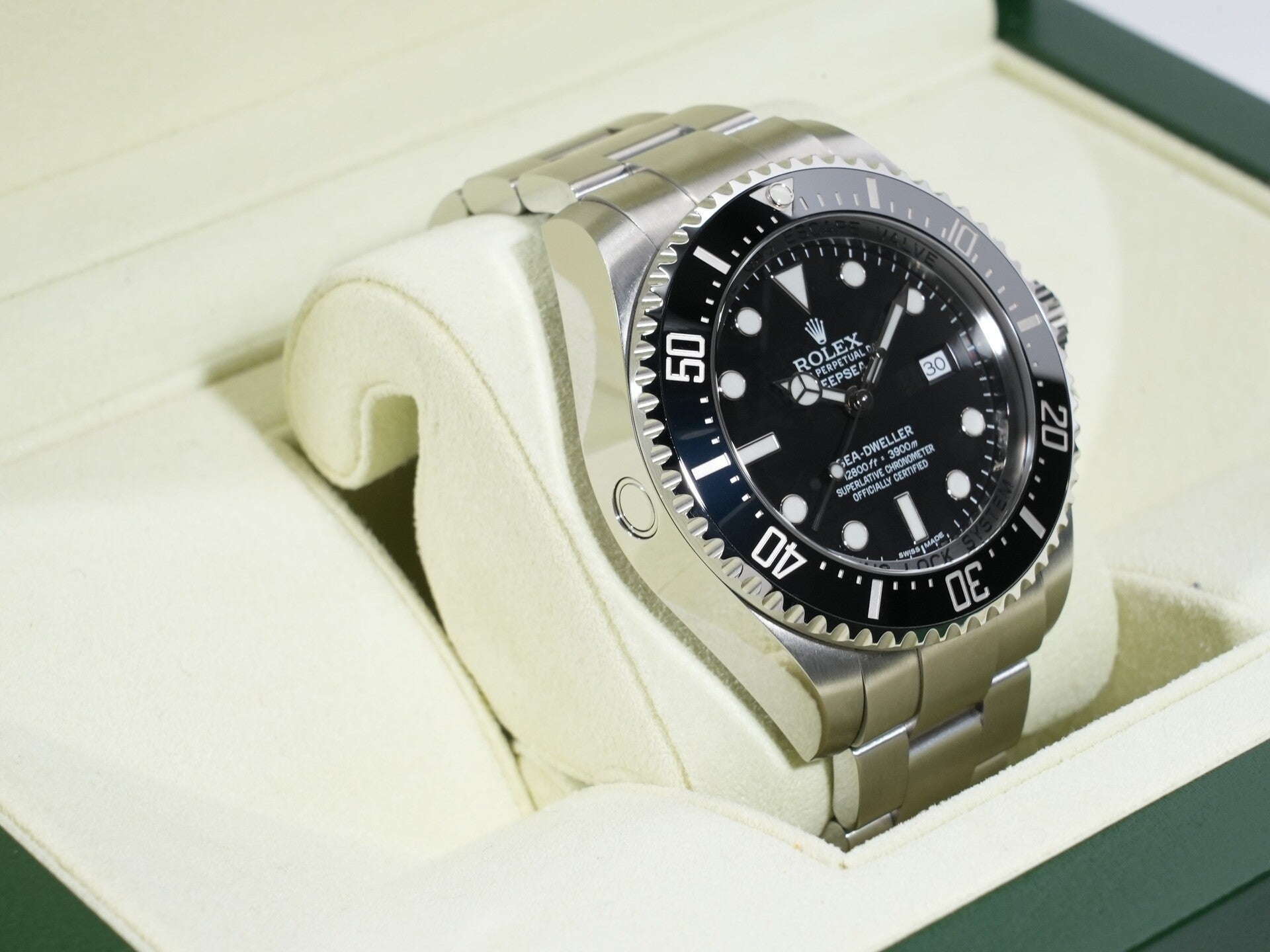 ロレックス シードゥエラー ディープシー Ref.116660 SS ブラック文字盤 美中古 ai3zeqxw