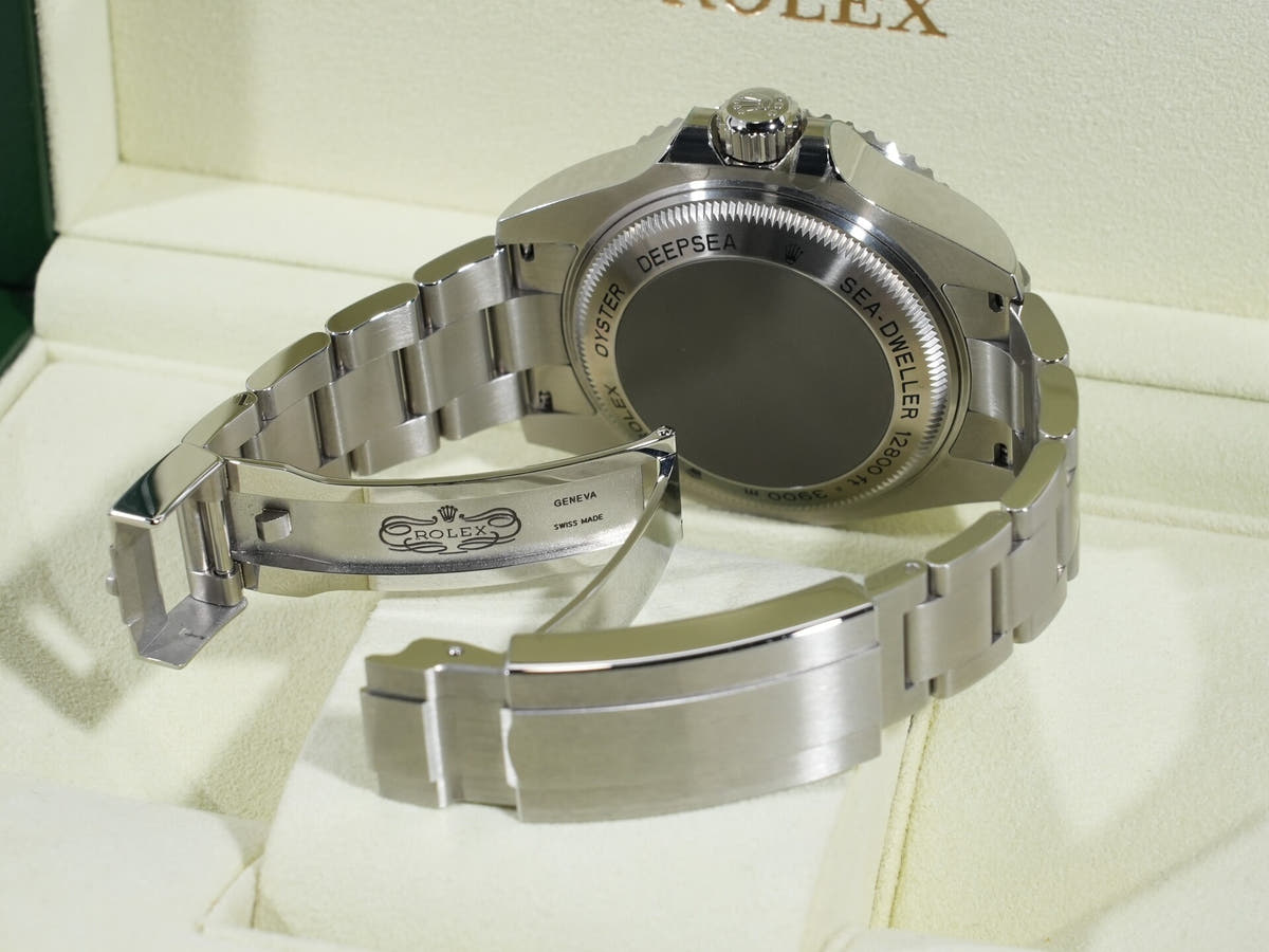 ロレックス シードゥエラー ディープシー Ref.116660 SS ブラック文字盤 美中古 ai3zeqxw