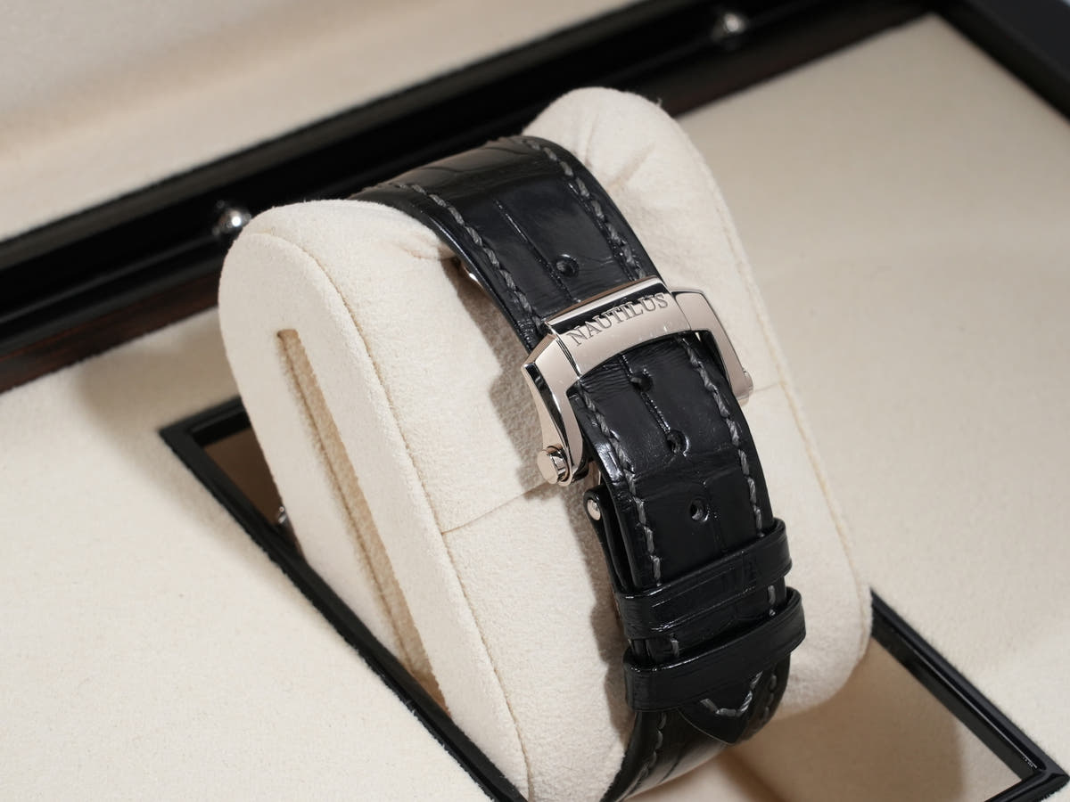 パテックフィリップ ノーチラス プチコンプリケーション Ref.5712G-001 18KWG スレート文字盤 美中古 4h57minb