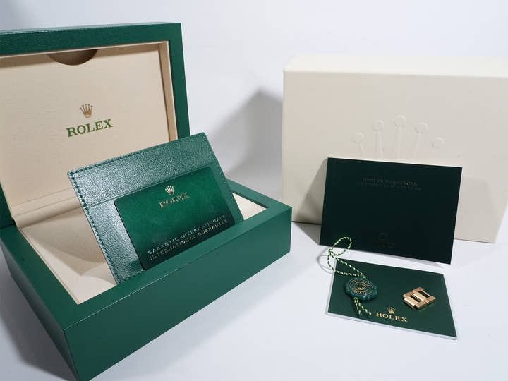 Rolex Daytona Ref. 126508 Yellow Gold, Golden x Bright Black Dial