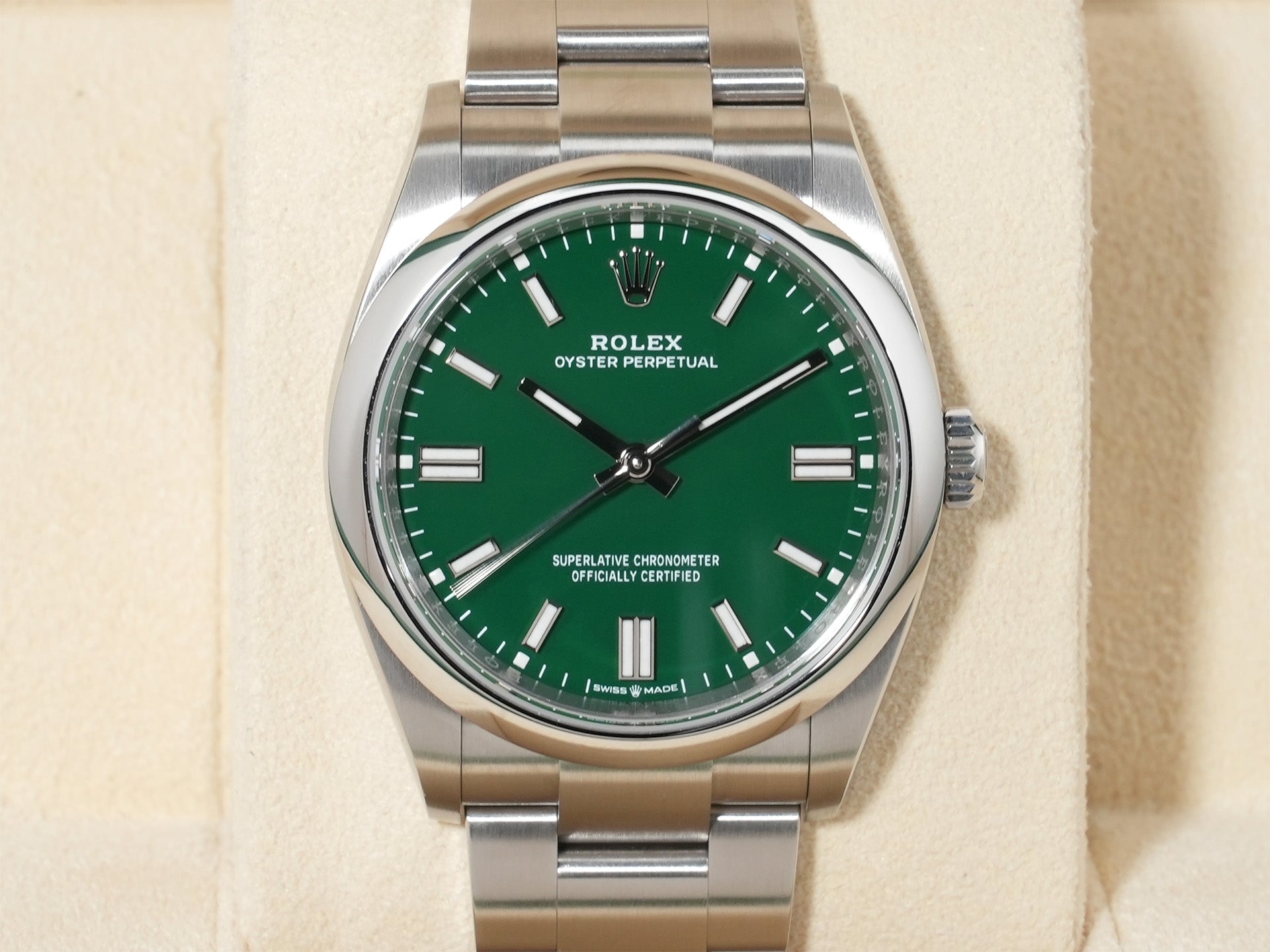 Rolex Oyster Perpetual 36 Ref.126000 SS Green Dial Good Condition y6m8mvzz