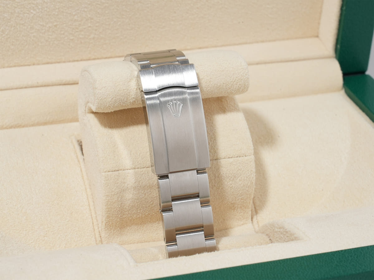 ロレックス オイスターパーペチュアル36 Ref.126000 SS グリーン文字盤 美品 y6m8mvzz