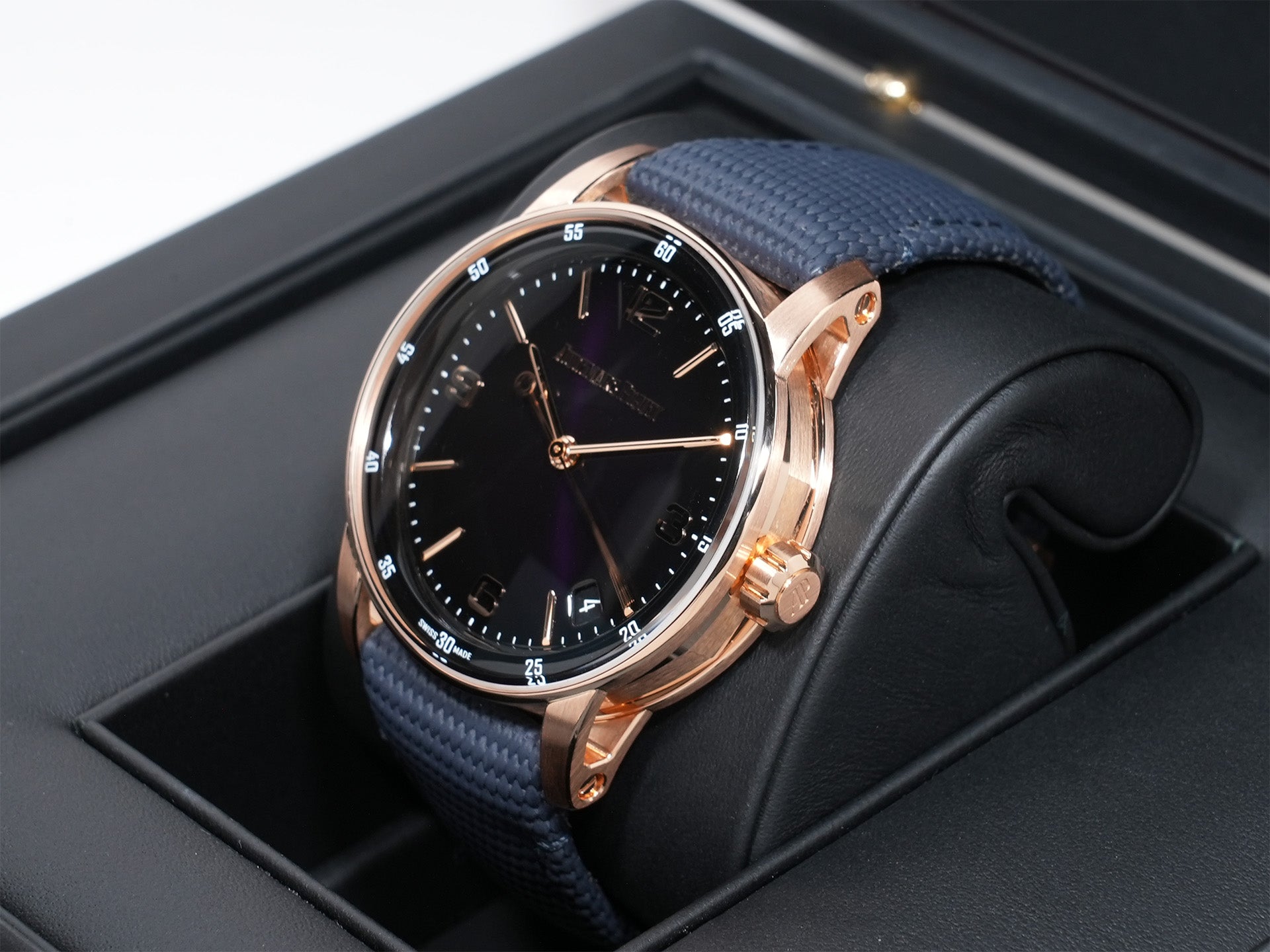 Audemars Piguet CODE 11.59 by Audemars Piguet Ref.15210OR.OO.A616CR.01 18KPG Purple Dial Used ytx5hov7